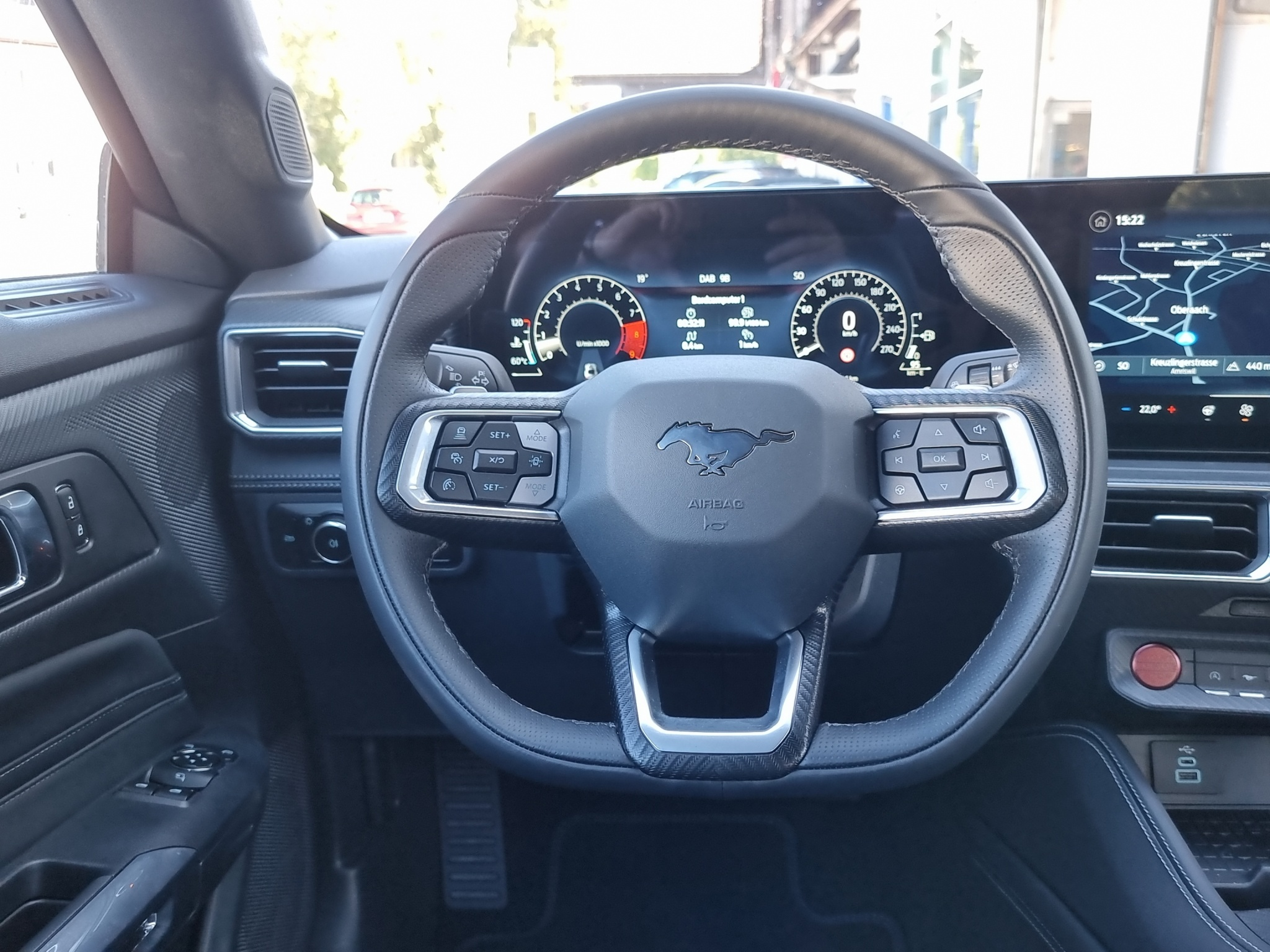 listing desktop thumbnail image 9