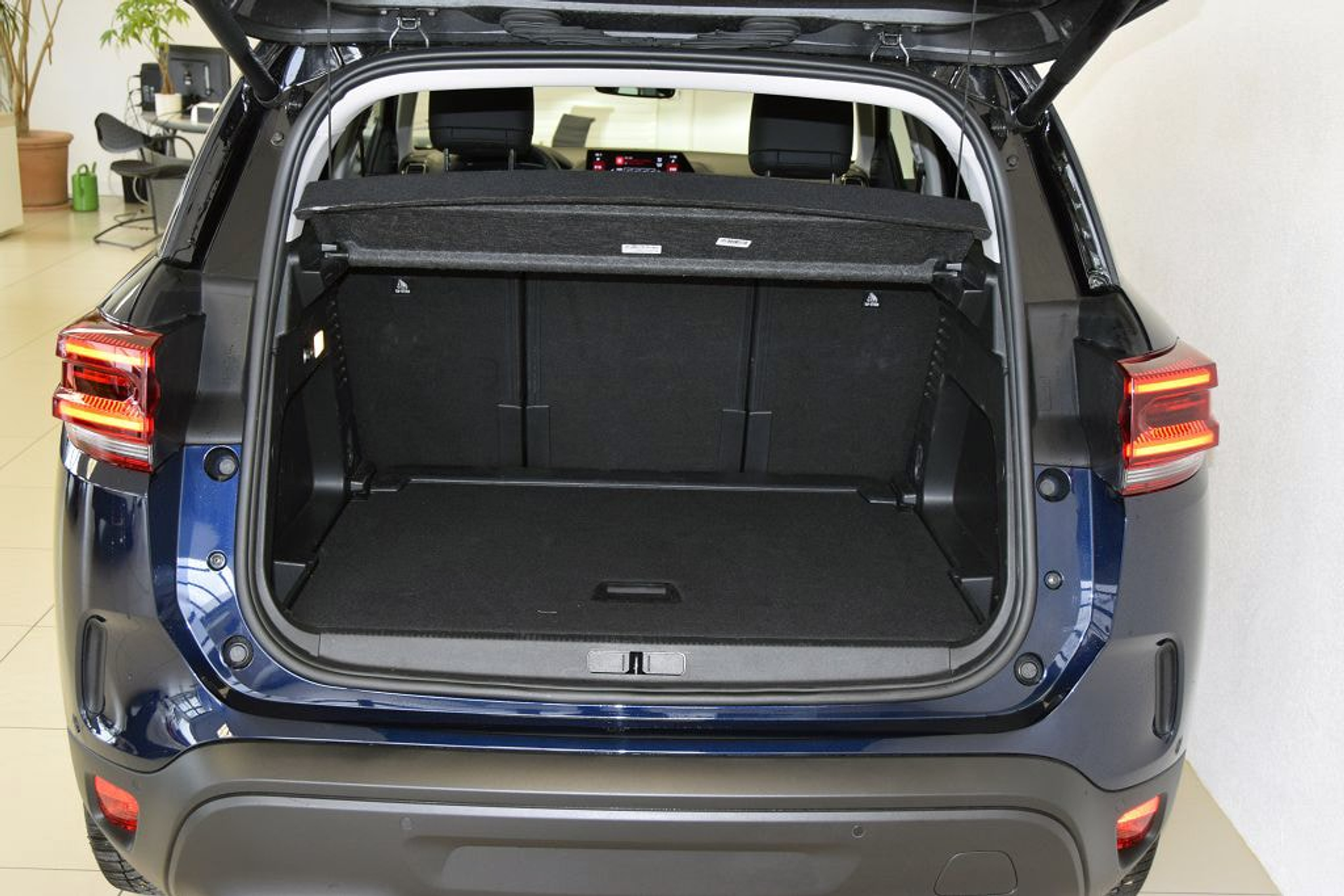 listing desktop thumbnail image 13