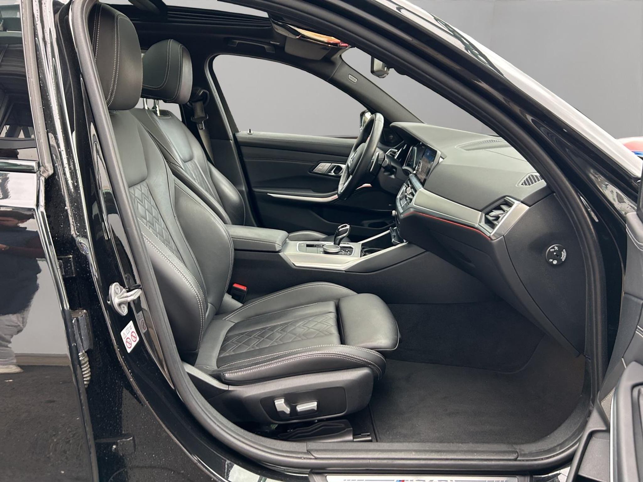 listing desktop thumbnail image 10