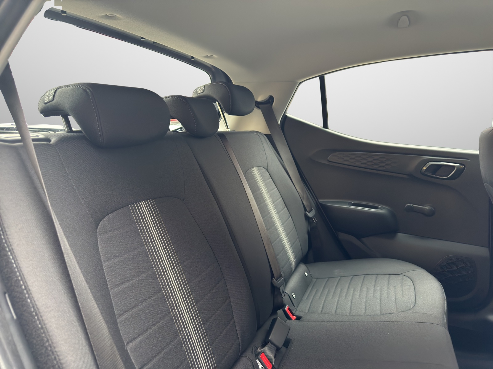 listing desktop thumbnail image 13