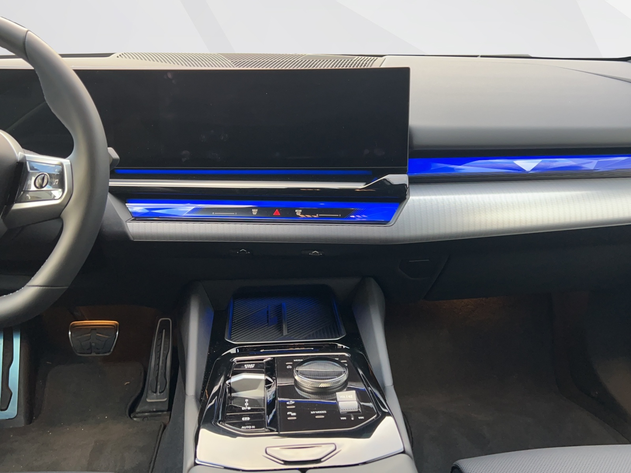 listing desktop thumbnail image 11