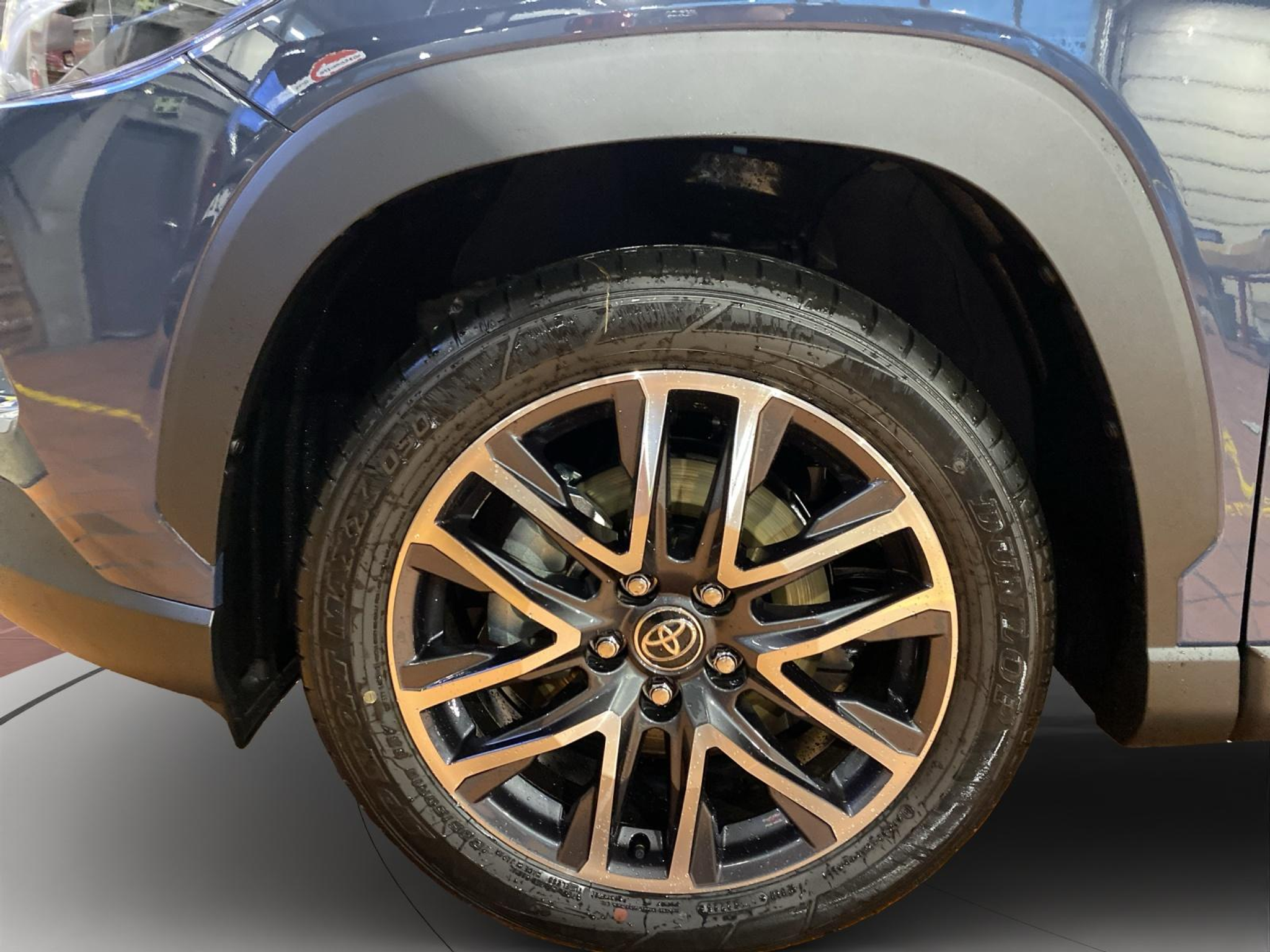 listing desktop thumbnail image 9