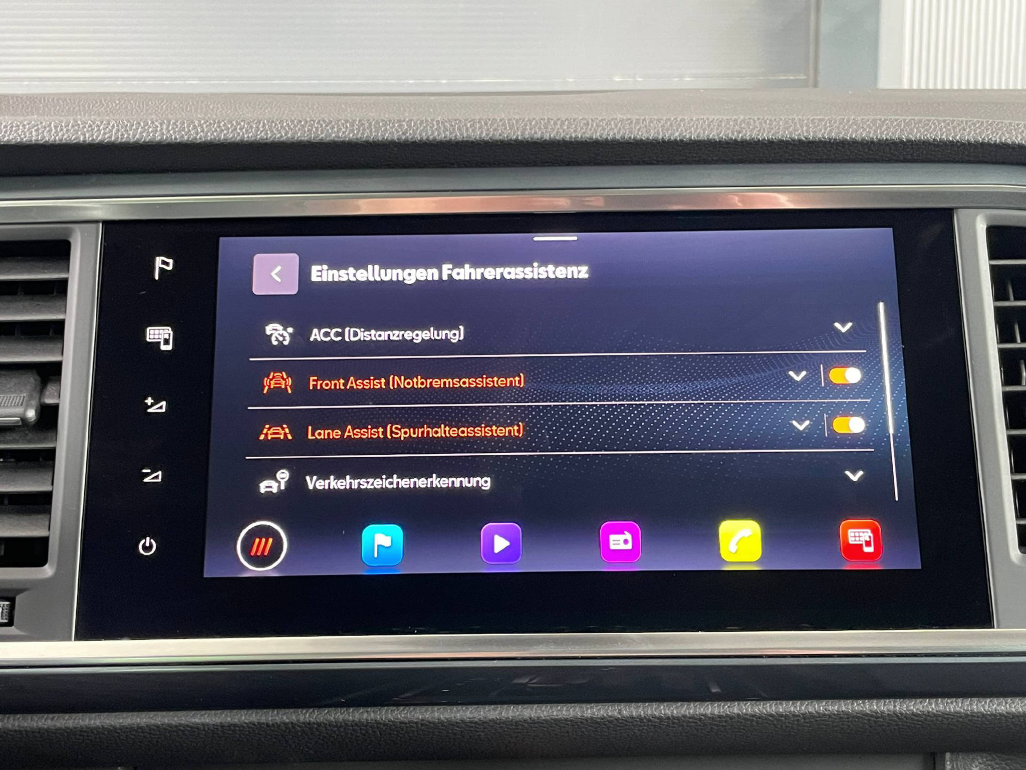 listing desktop thumbnail image 15