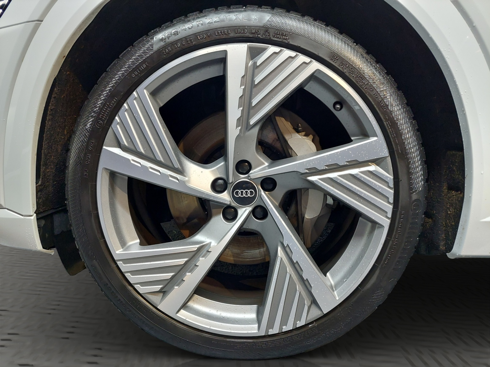 listing desktop thumbnail image 13