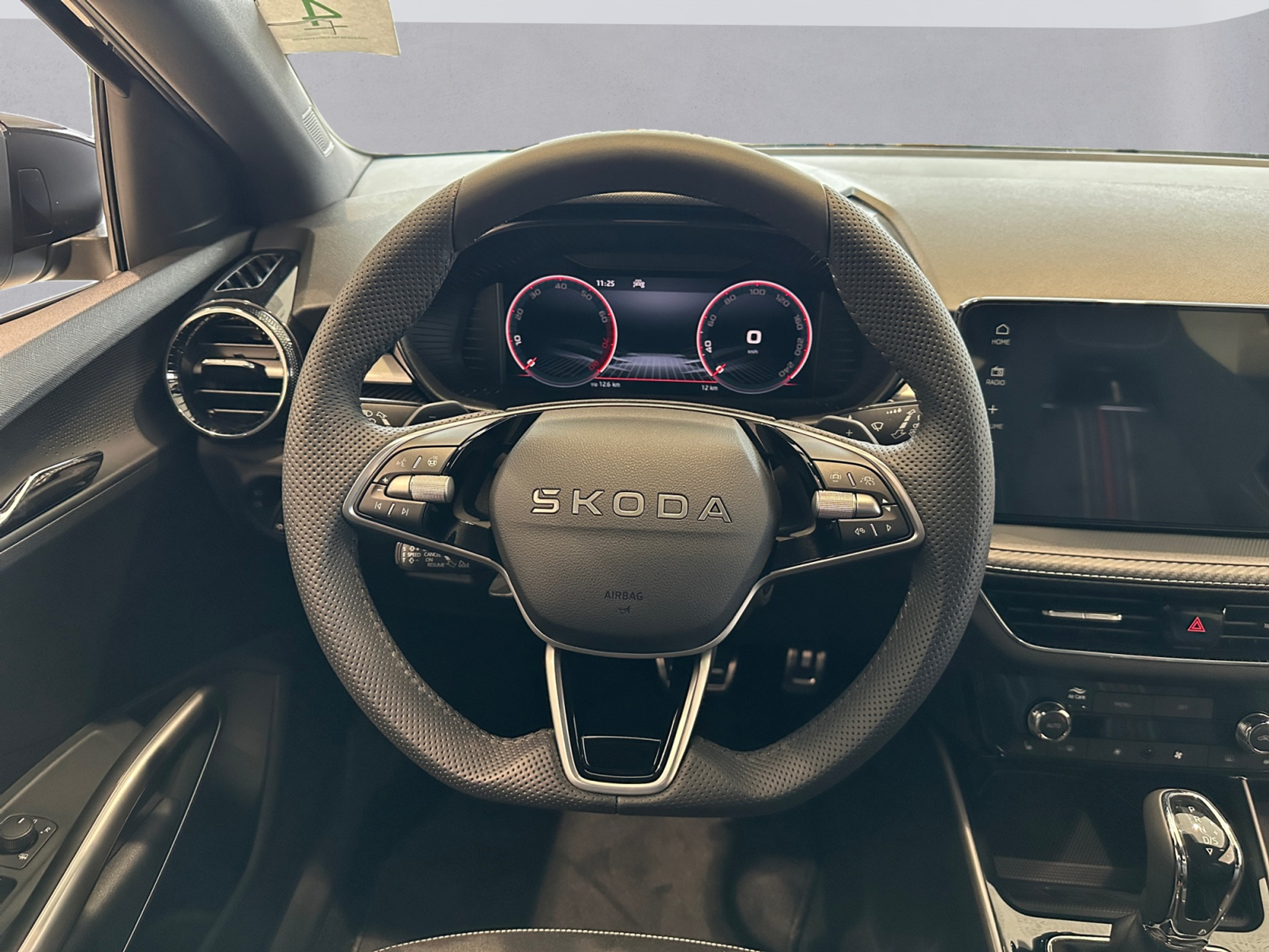 listing desktop thumbnail image 11