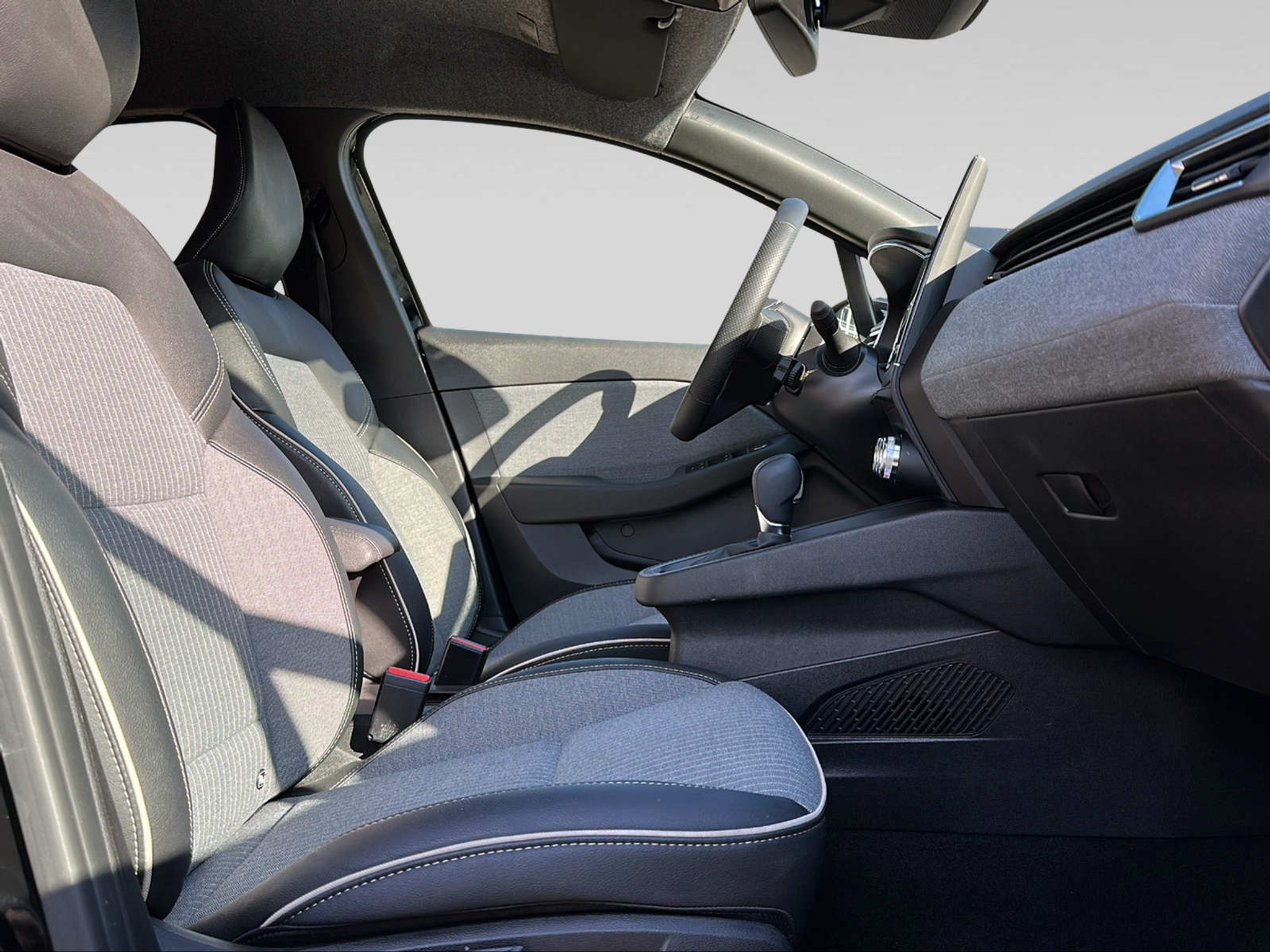 listing desktop thumbnail image 9