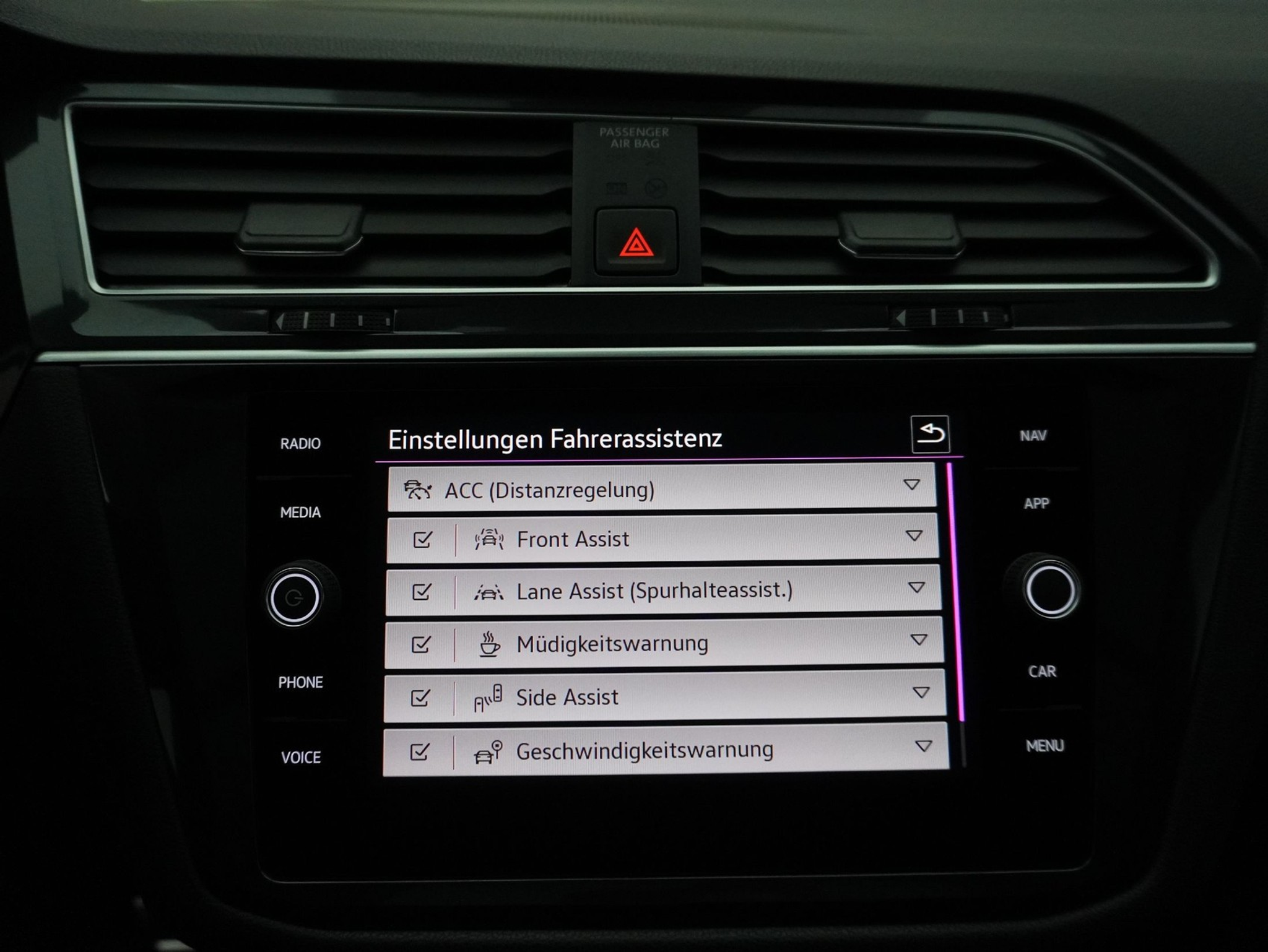 listing desktop thumbnail image 25