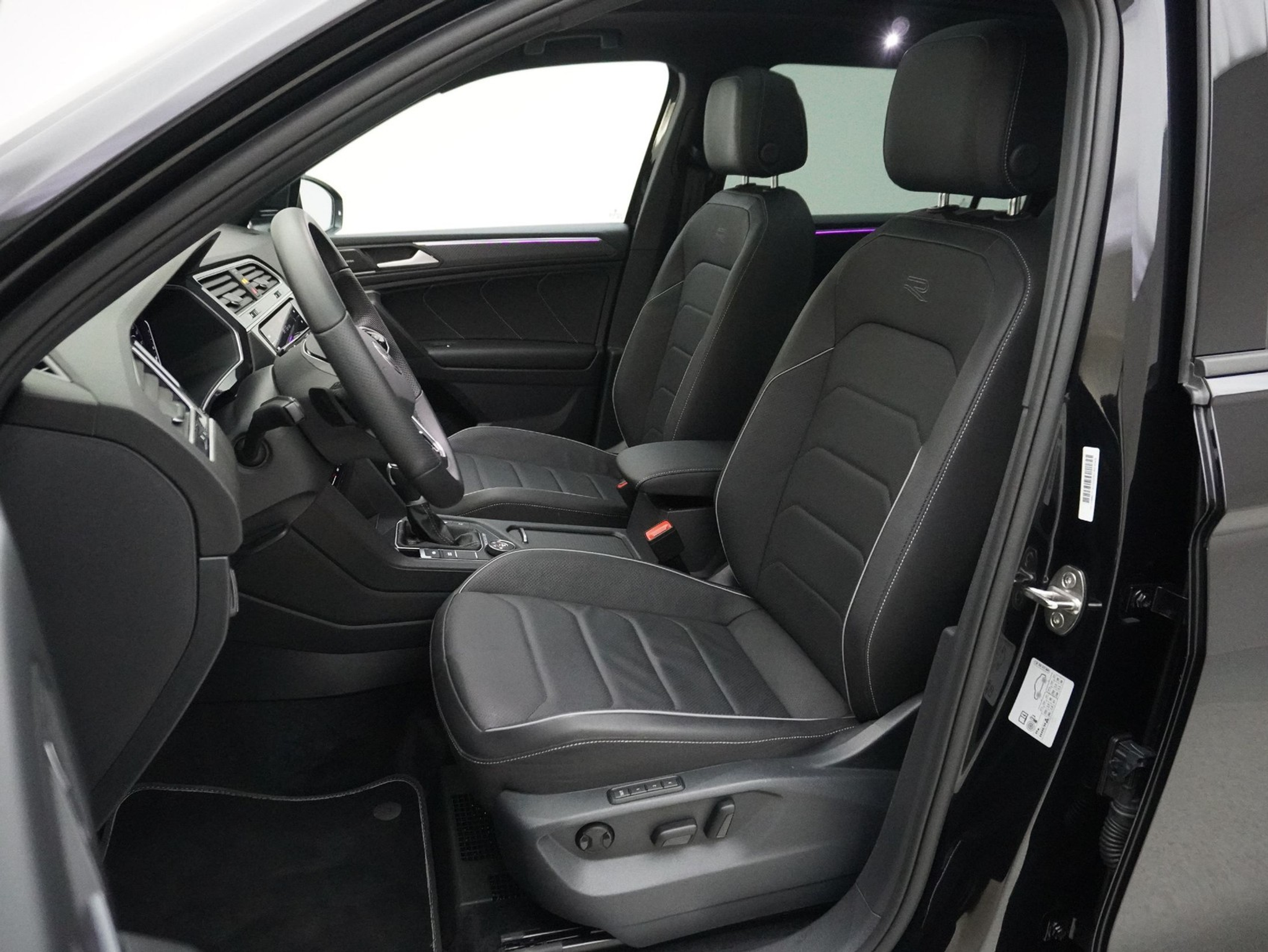 listing desktop thumbnail image 8