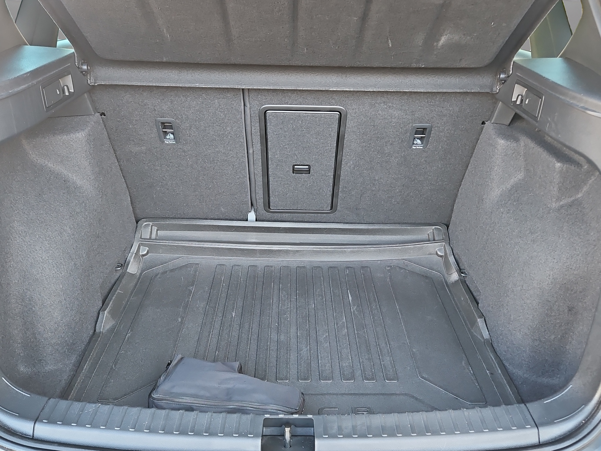 listing desktop thumbnail image 8