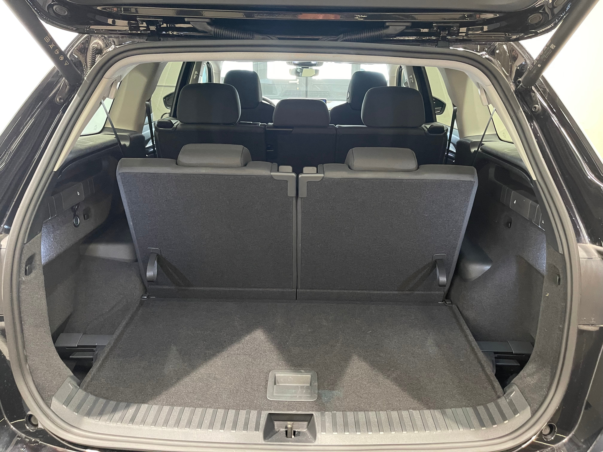 listing desktop thumbnail image 14