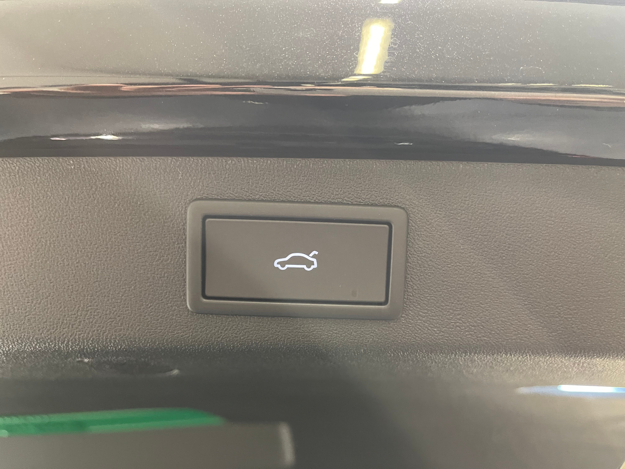 listing desktop thumbnail image 15