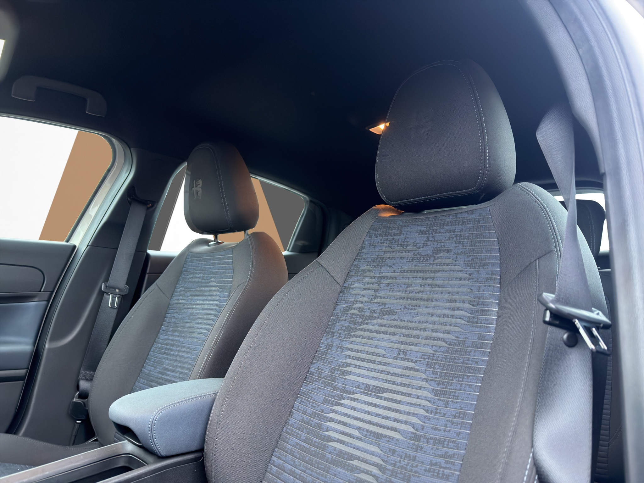 listing desktop thumbnail image 19