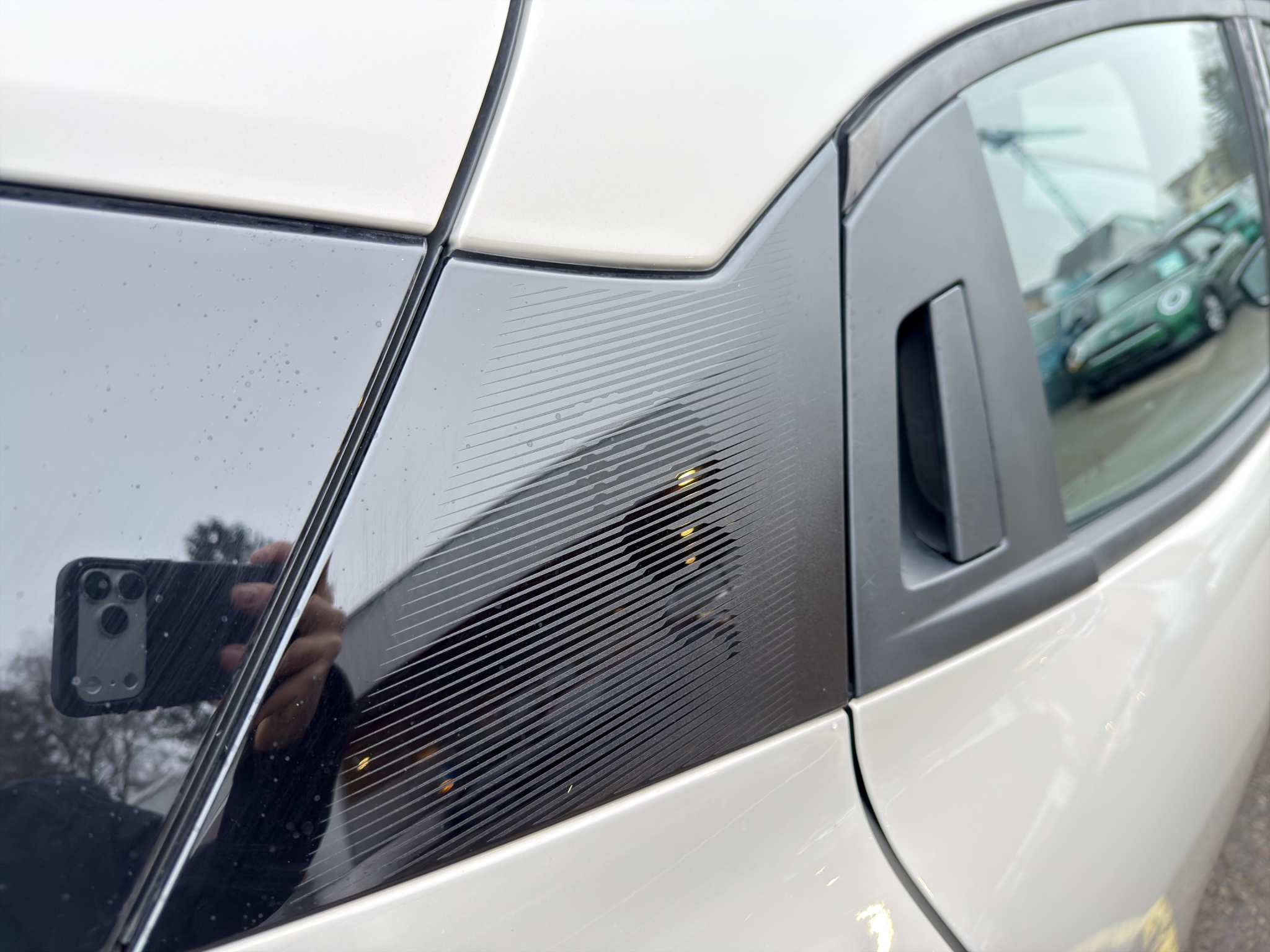 listing desktop thumbnail image 23