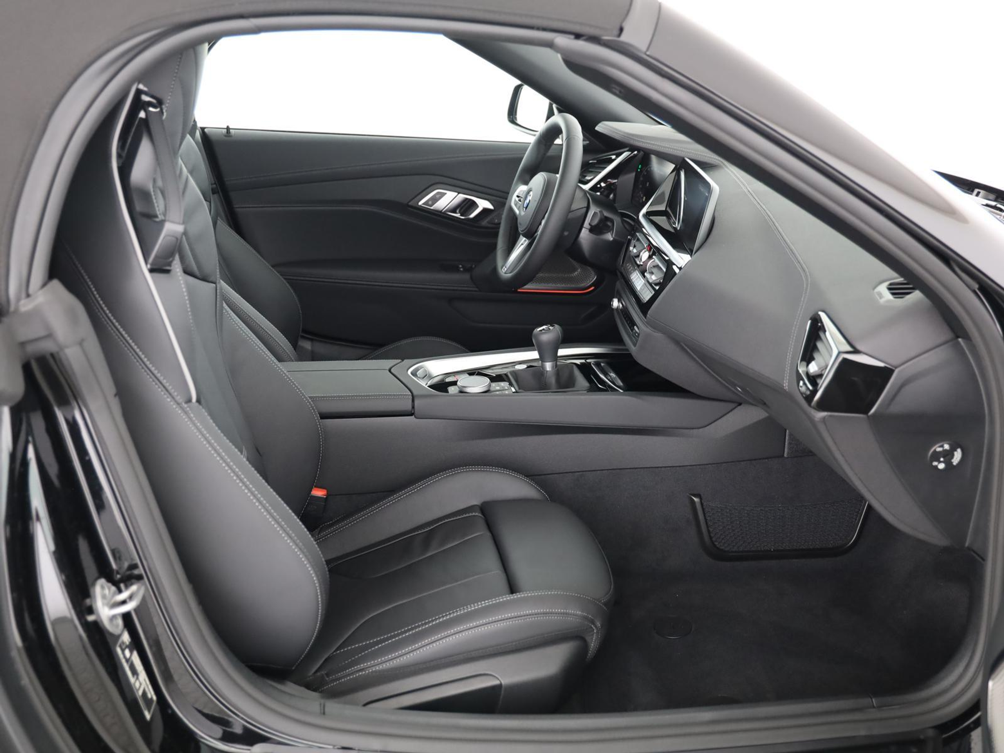 listing desktop thumbnail image 14