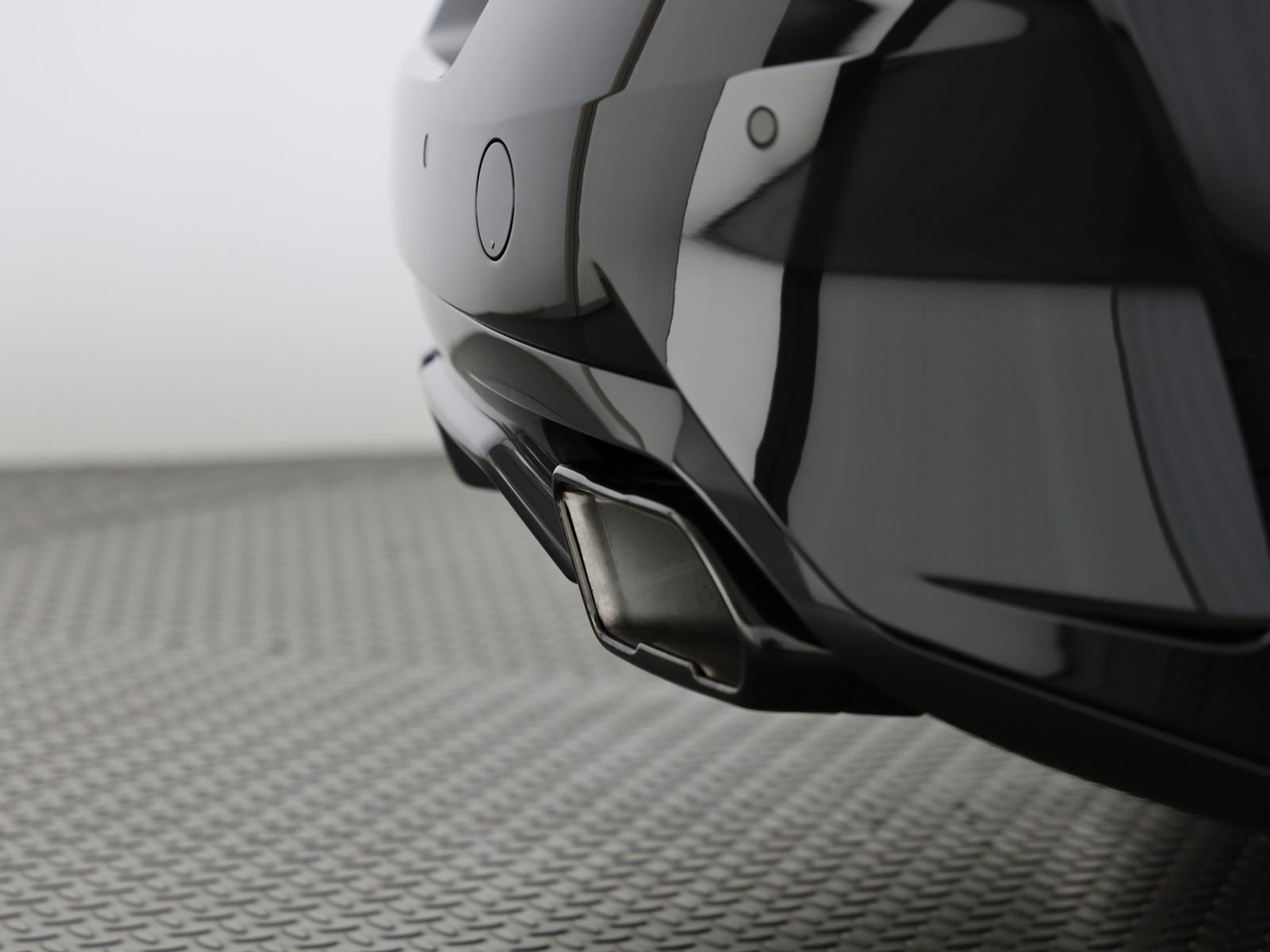 listing desktop thumbnail image 6