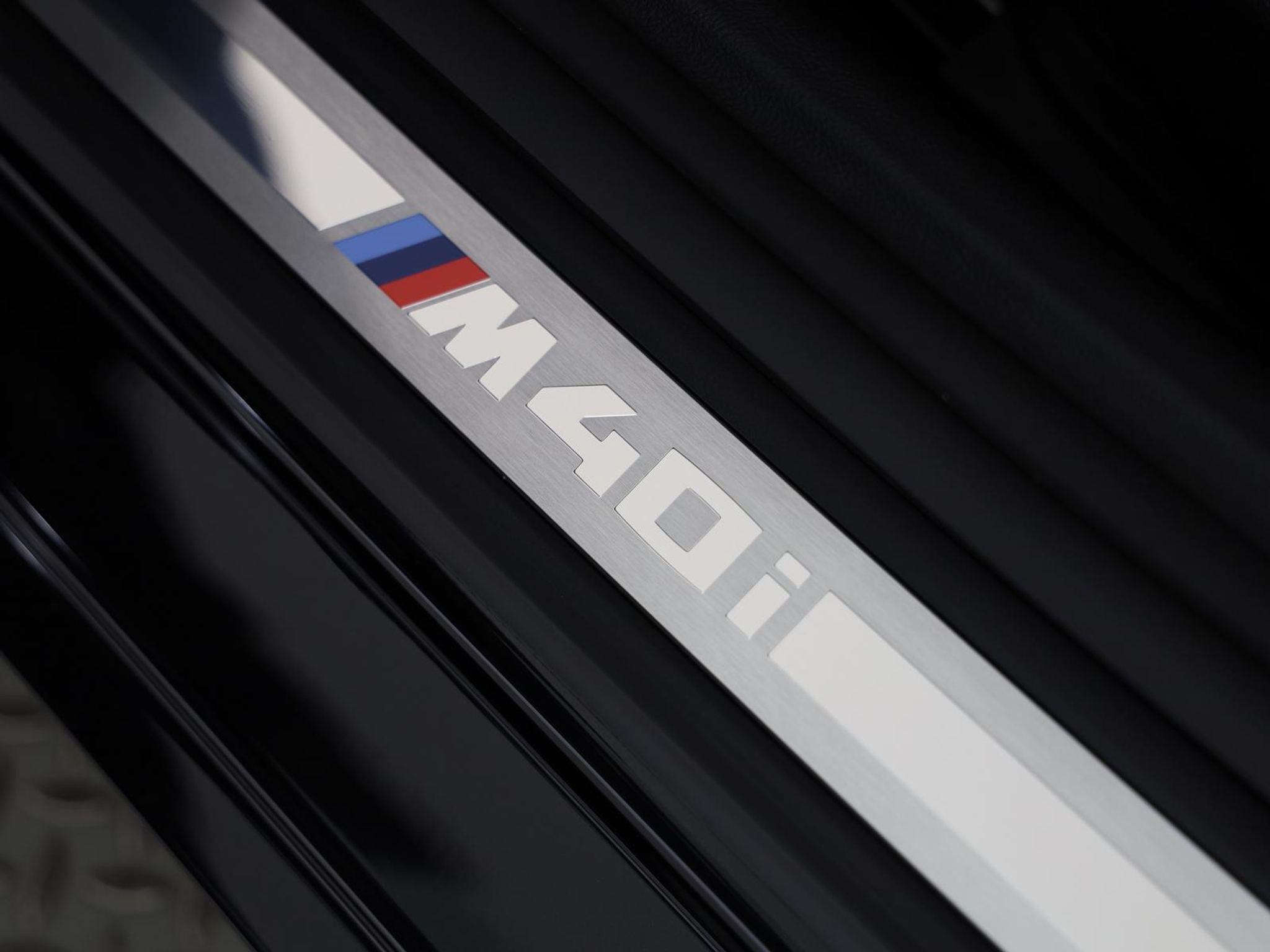 listing desktop thumbnail image 15