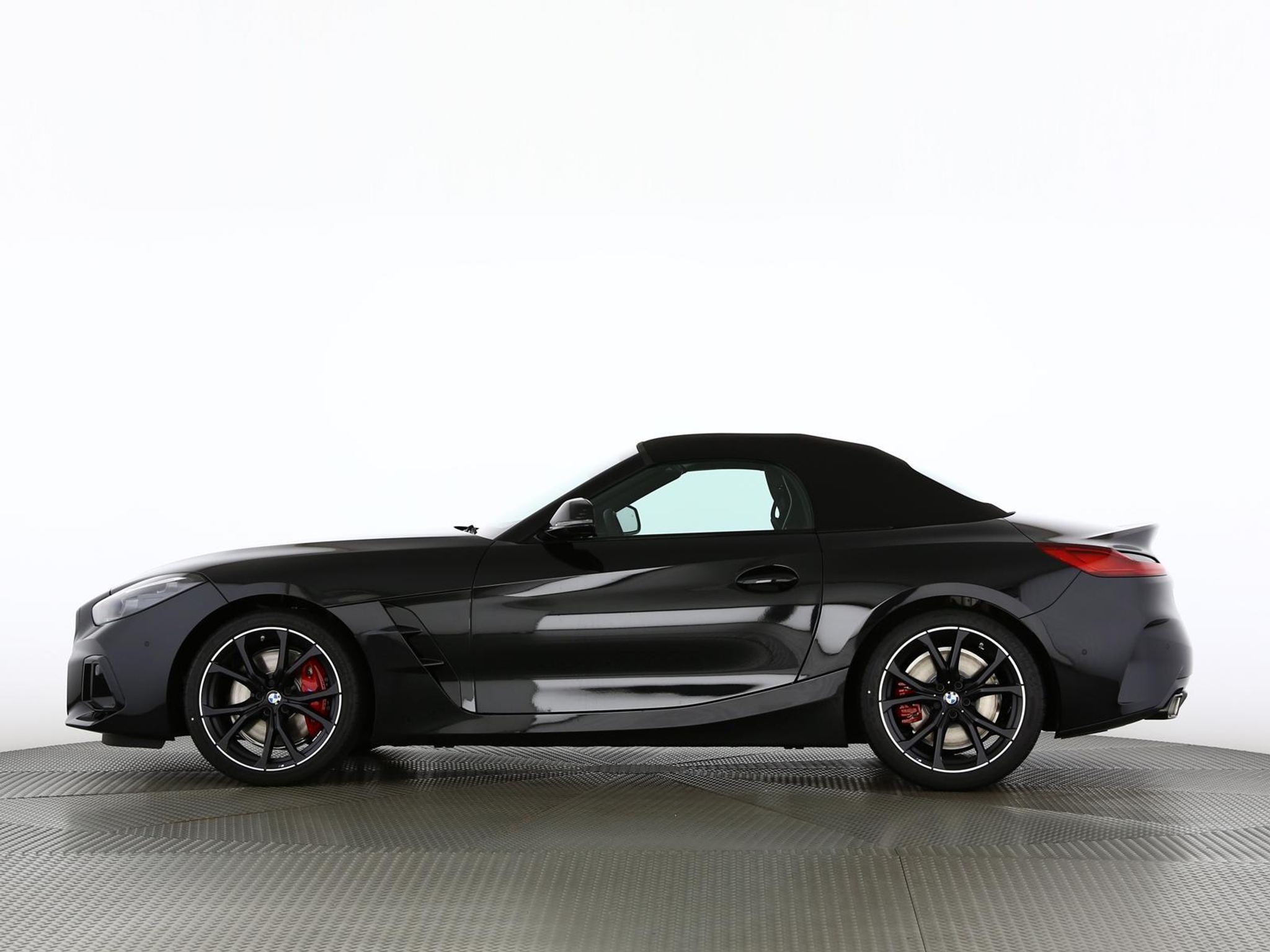 listing desktop thumbnail image 2