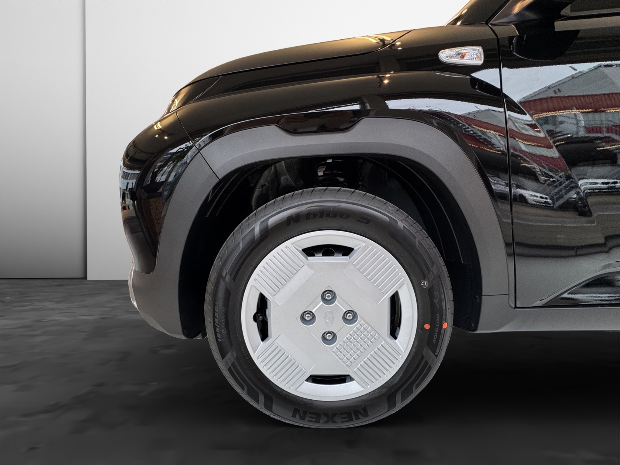 listing desktop thumbnail image 15