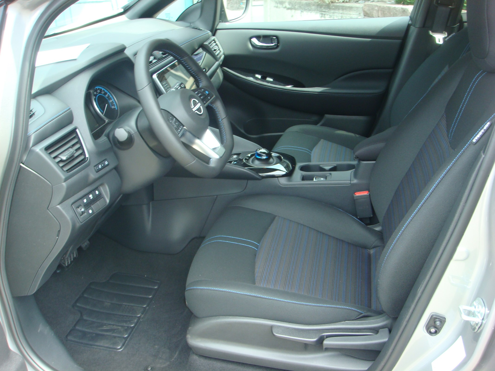 listing desktop thumbnail image 13