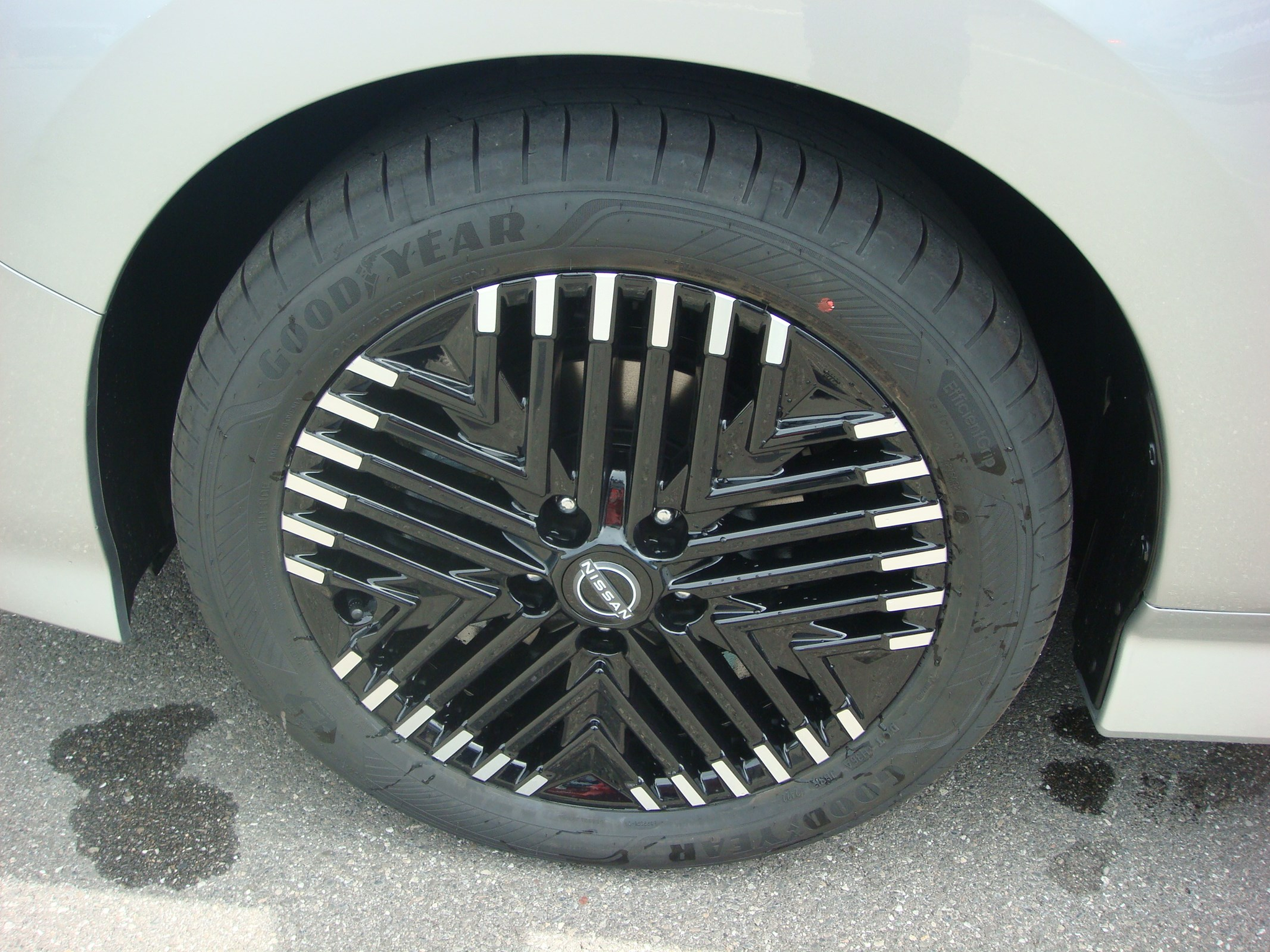 listing desktop thumbnail image 17