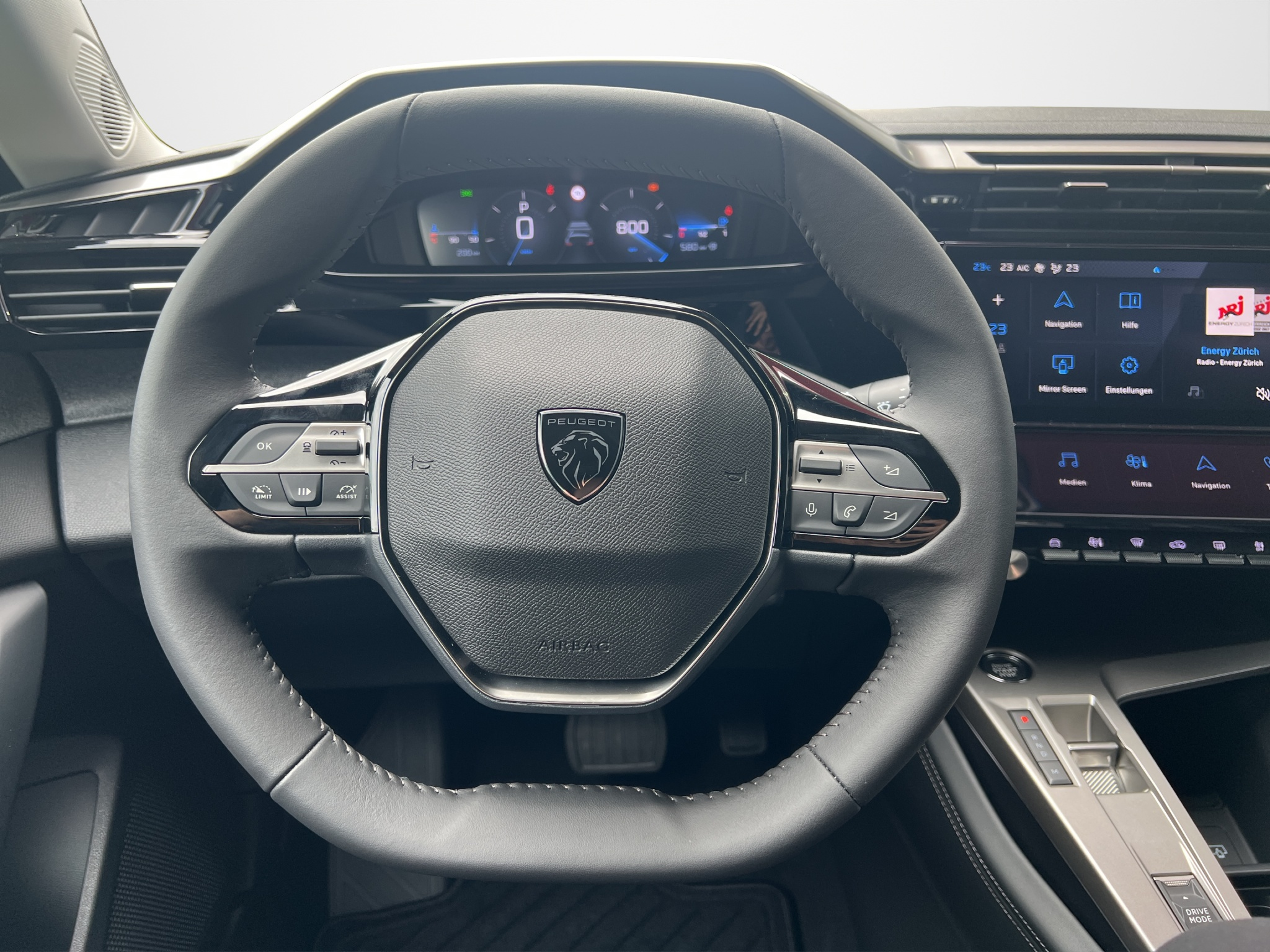 listing desktop thumbnail image 7