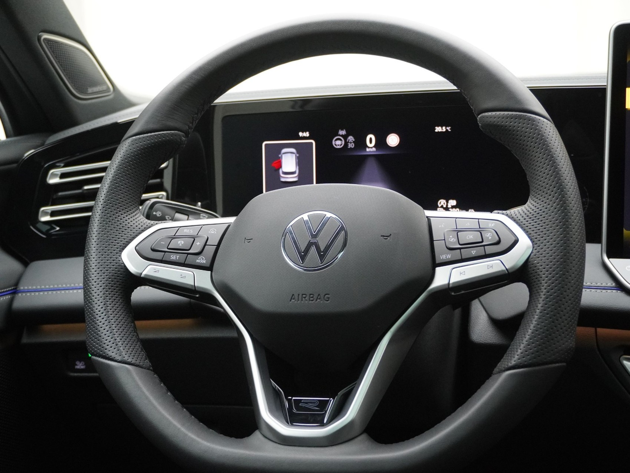 listing desktop thumbnail image 21