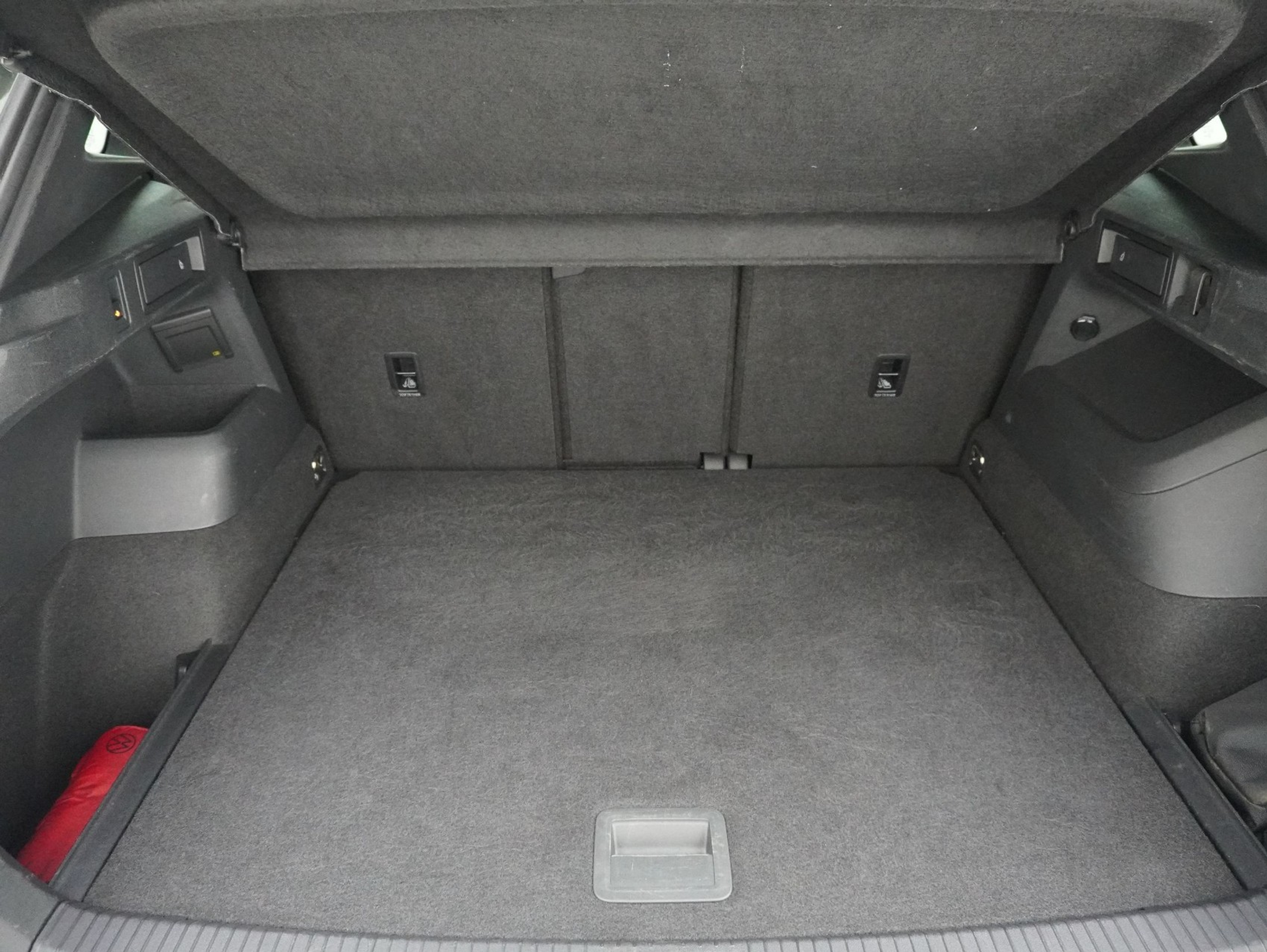 listing desktop thumbnail image 19