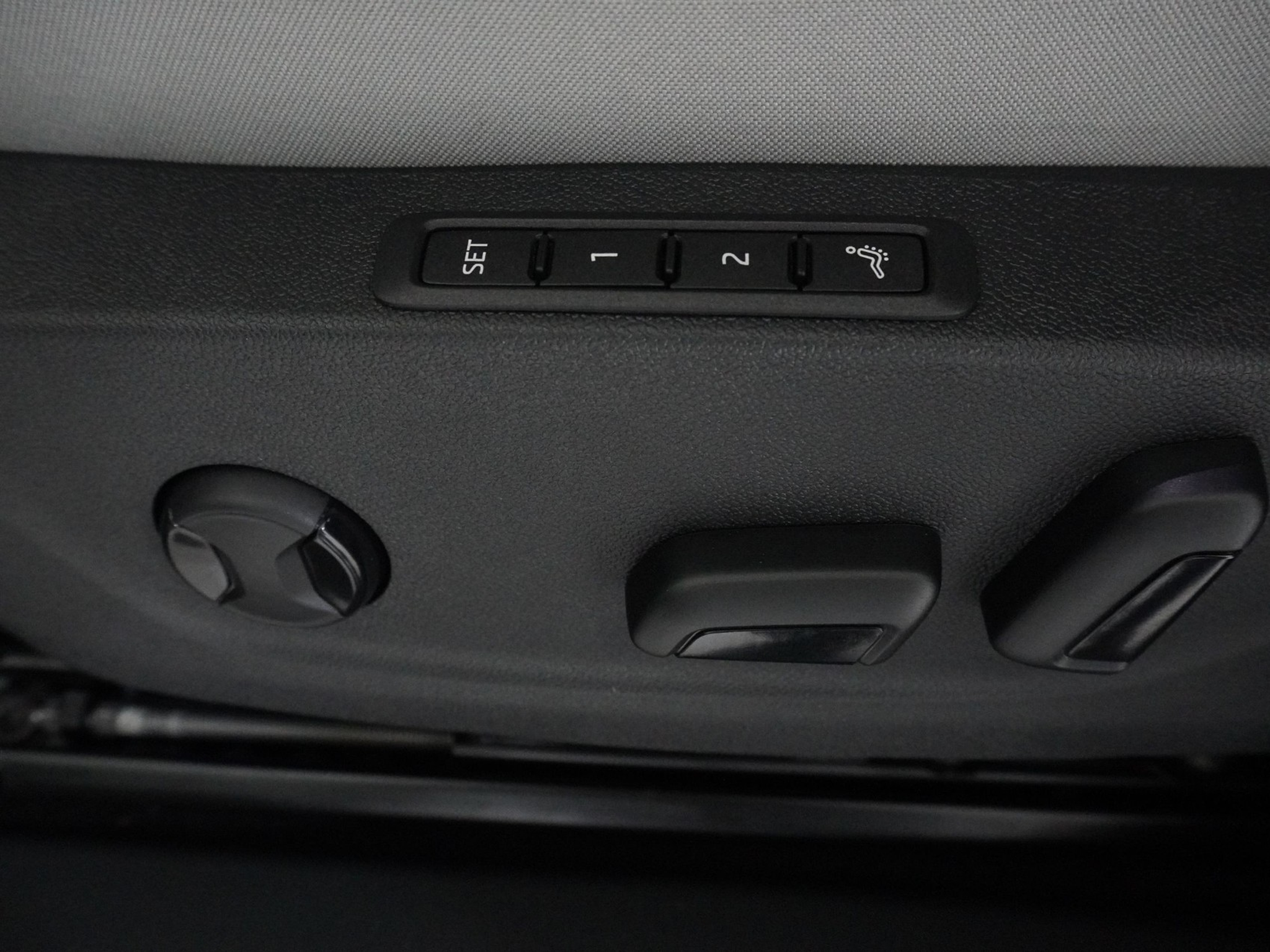 listing desktop thumbnail image 14