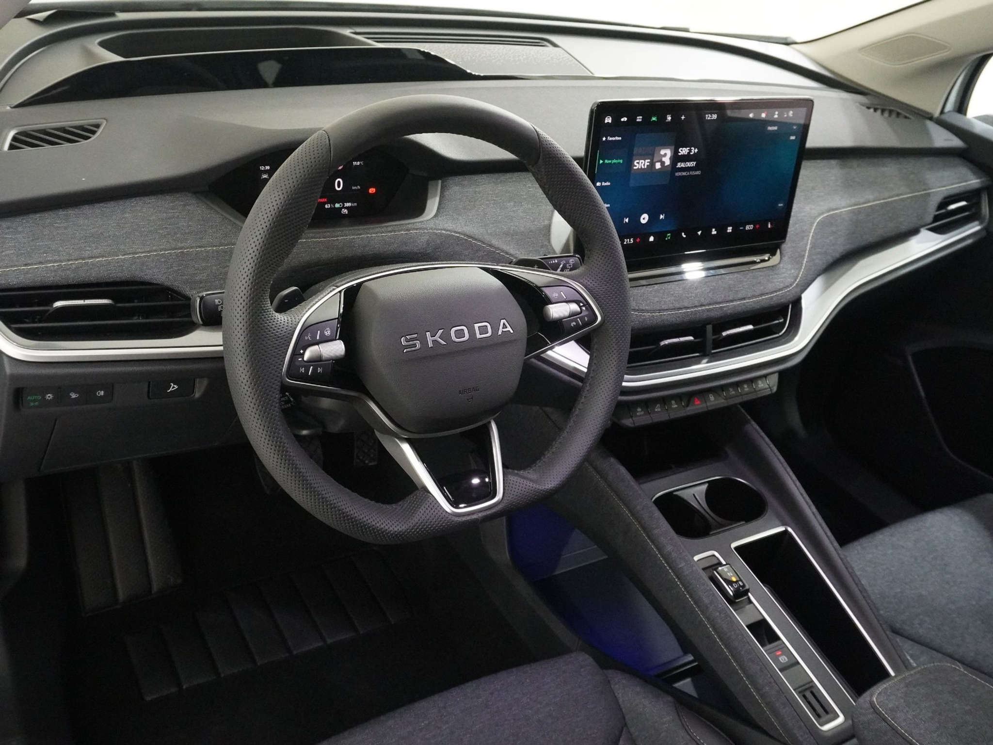 listing desktop thumbnail image 11