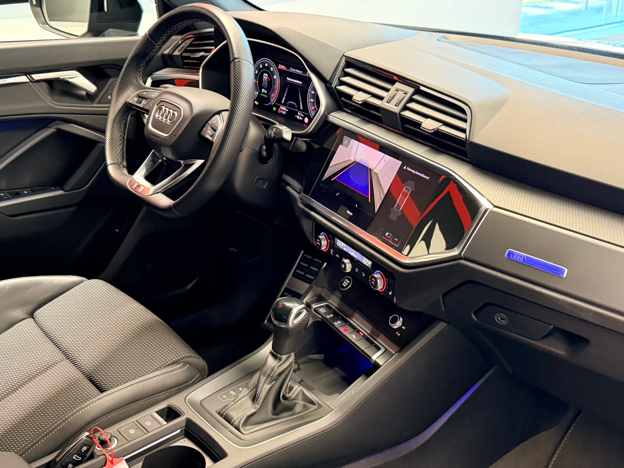 listing desktop thumbnail image 17