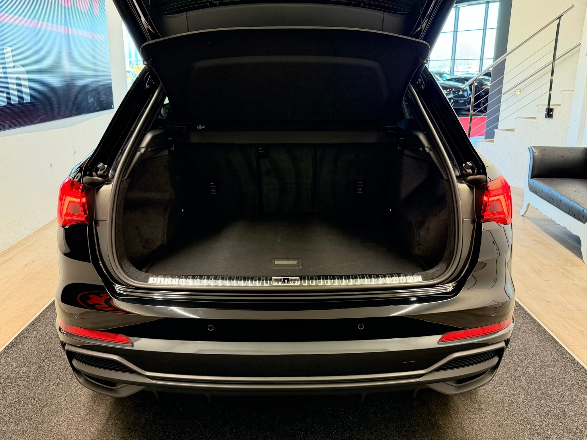 listing desktop thumbnail image 8