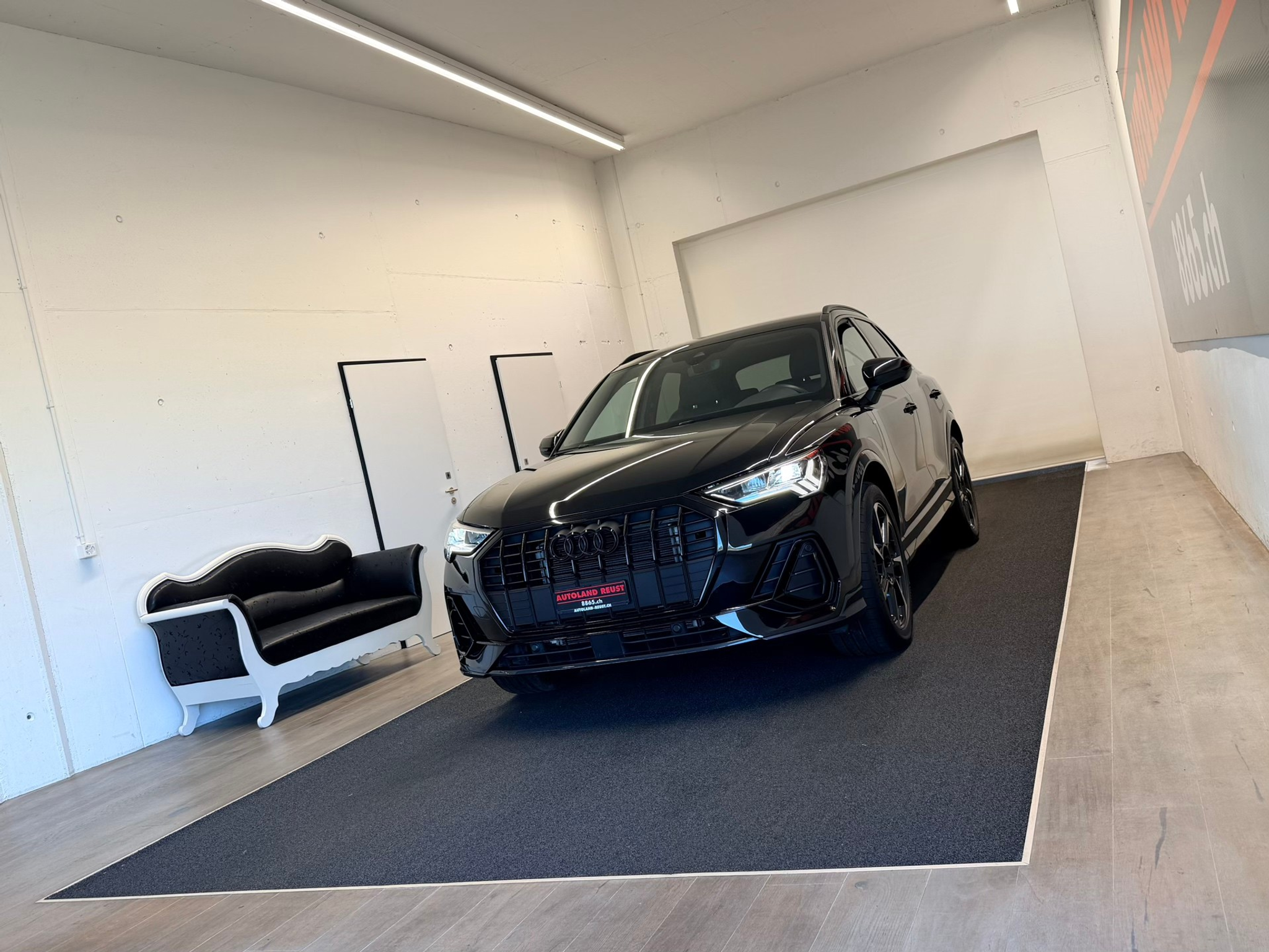 listing desktop thumbnail image 2