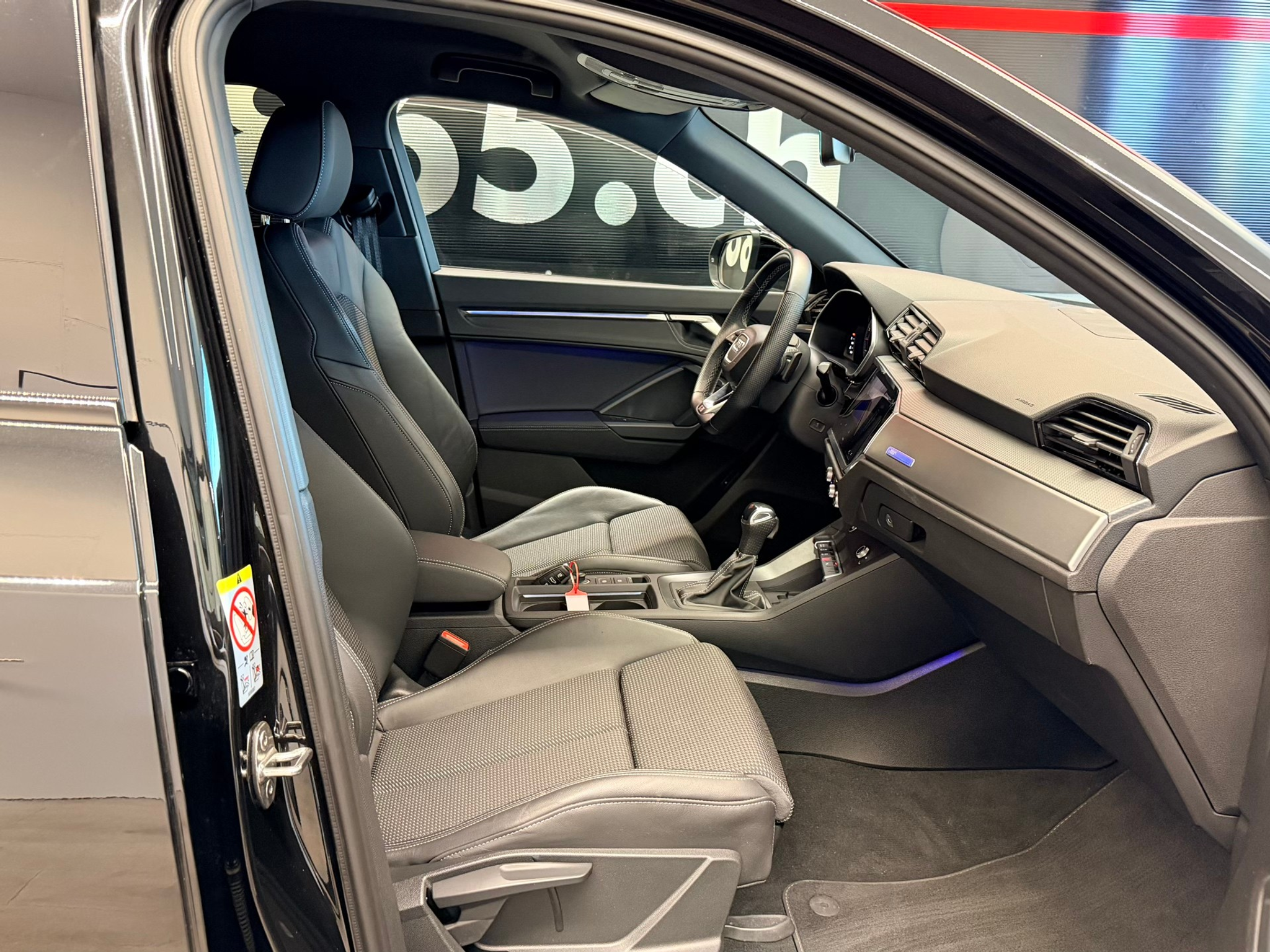 listing desktop thumbnail image 18