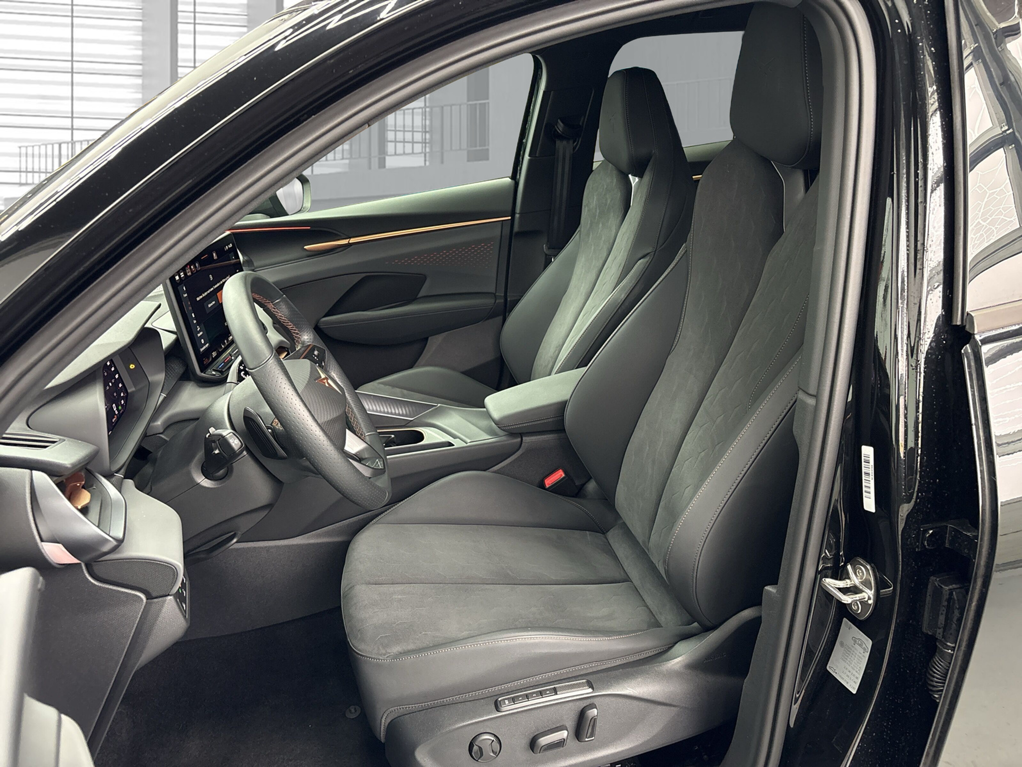 listing desktop thumbnail image 9