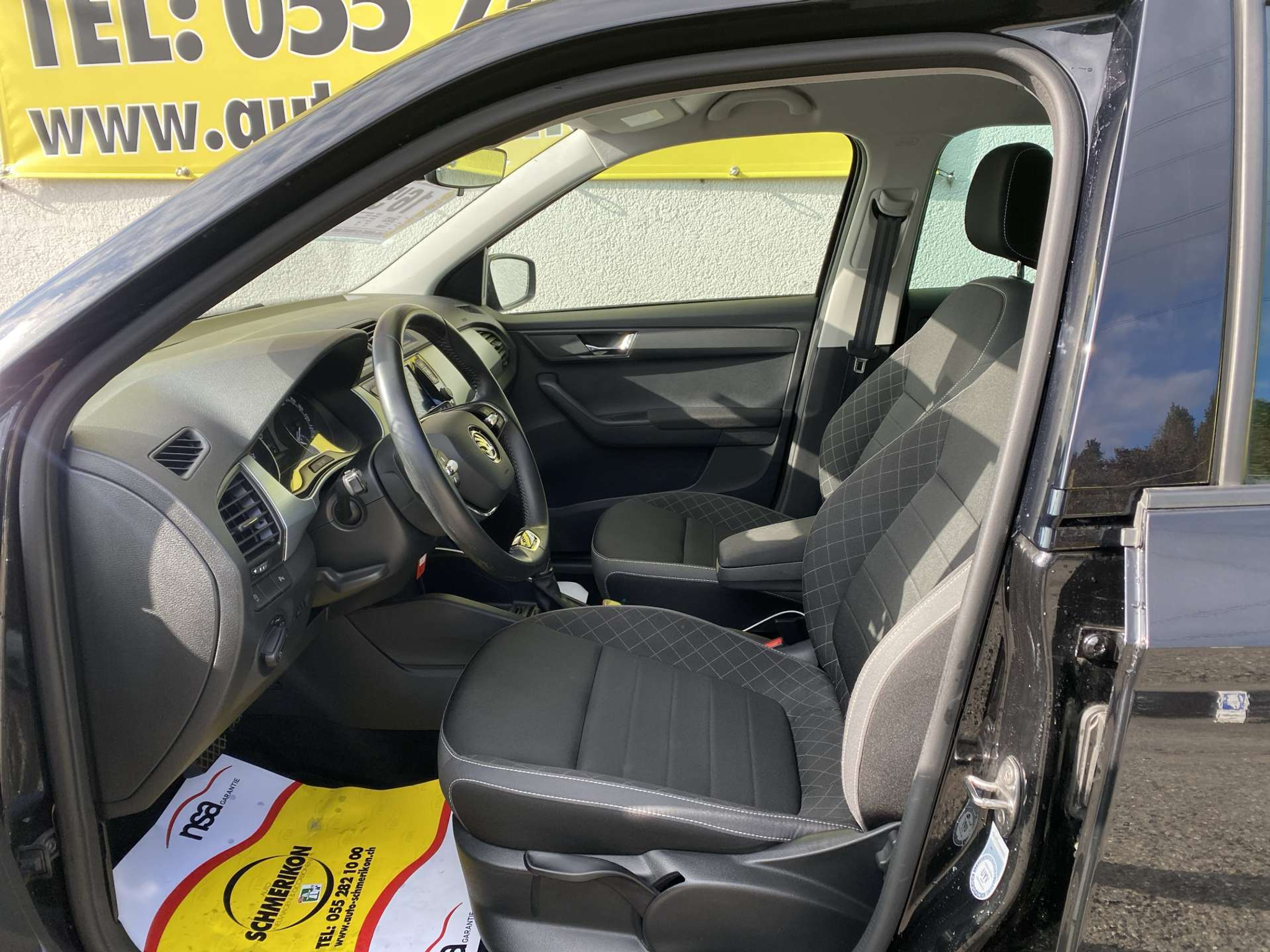 listing desktop thumbnail image 6