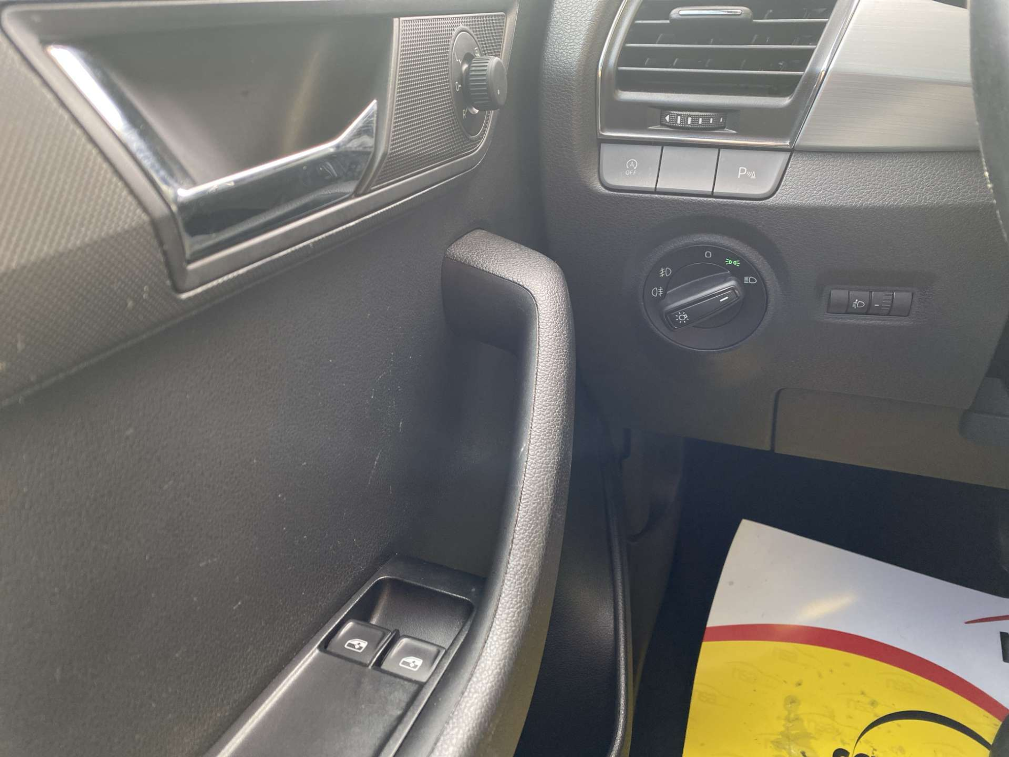 listing desktop thumbnail image 15