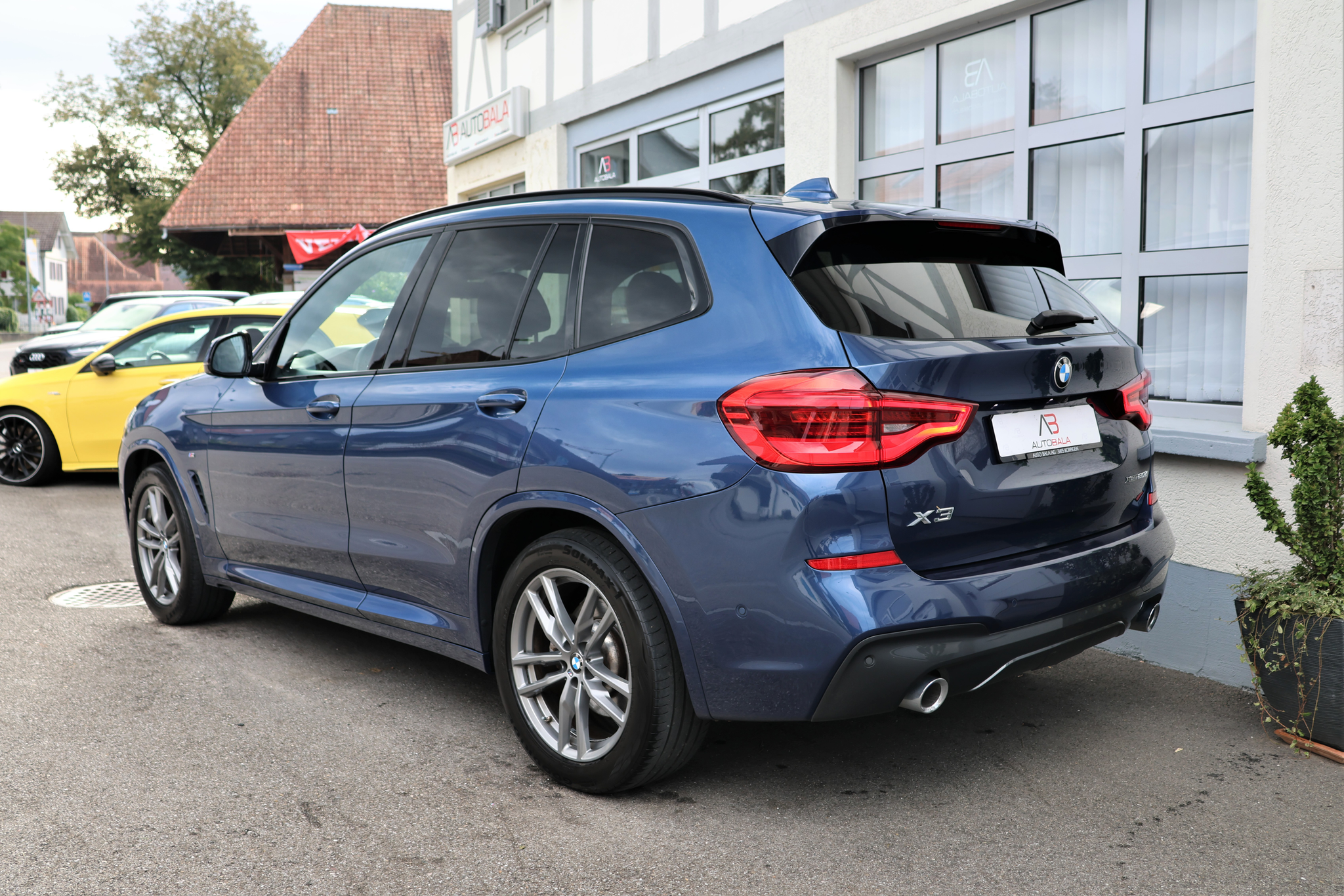 listing desktop thumbnail image 5