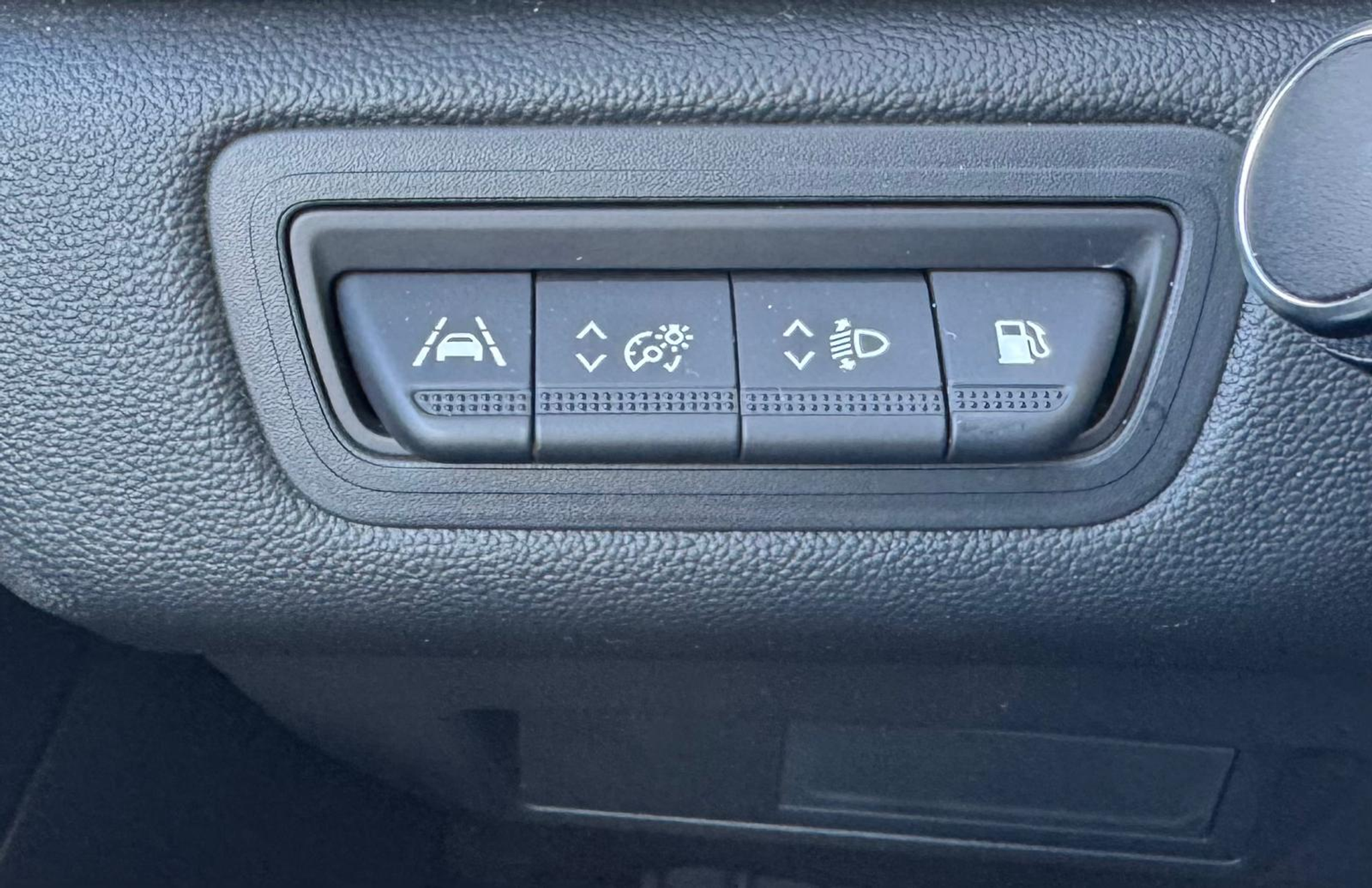 listing desktop thumbnail image 14