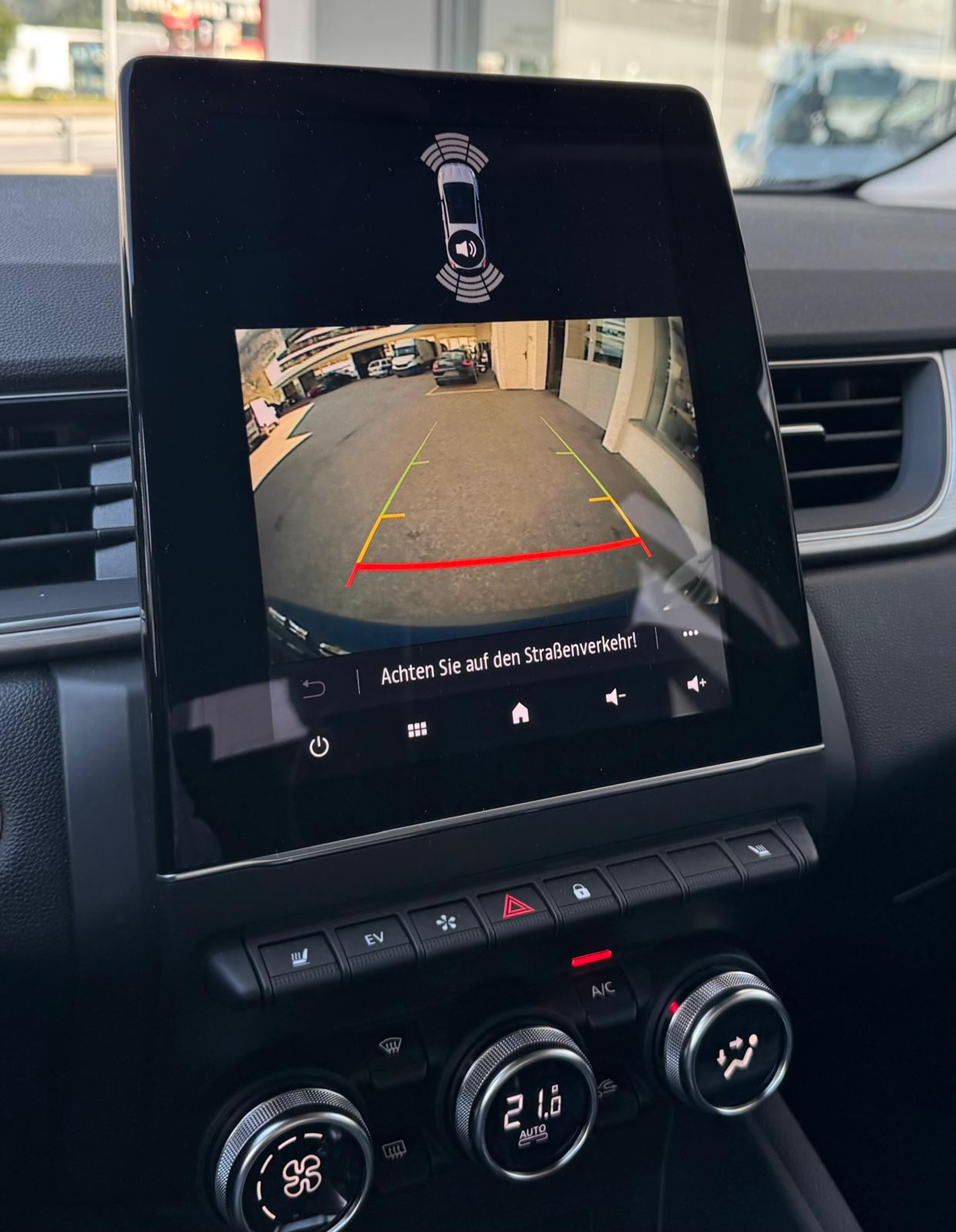 listing desktop thumbnail image 16