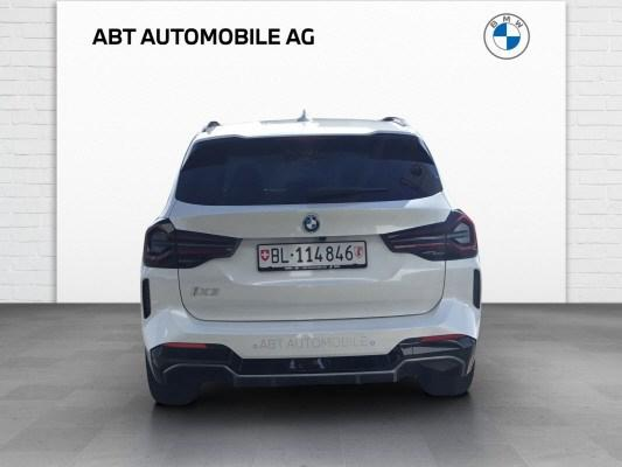 listing desktop thumbnail image 3