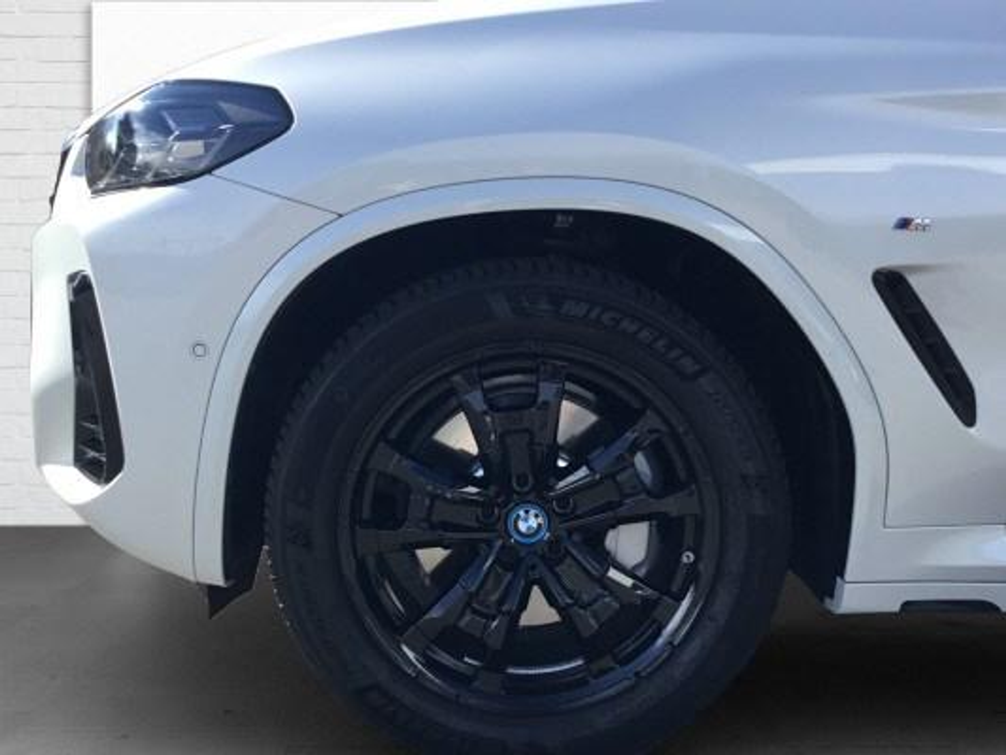 listing desktop thumbnail image 17