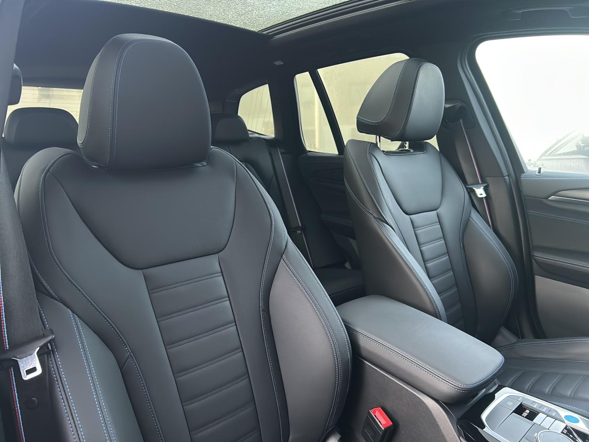 listing desktop thumbnail image 13