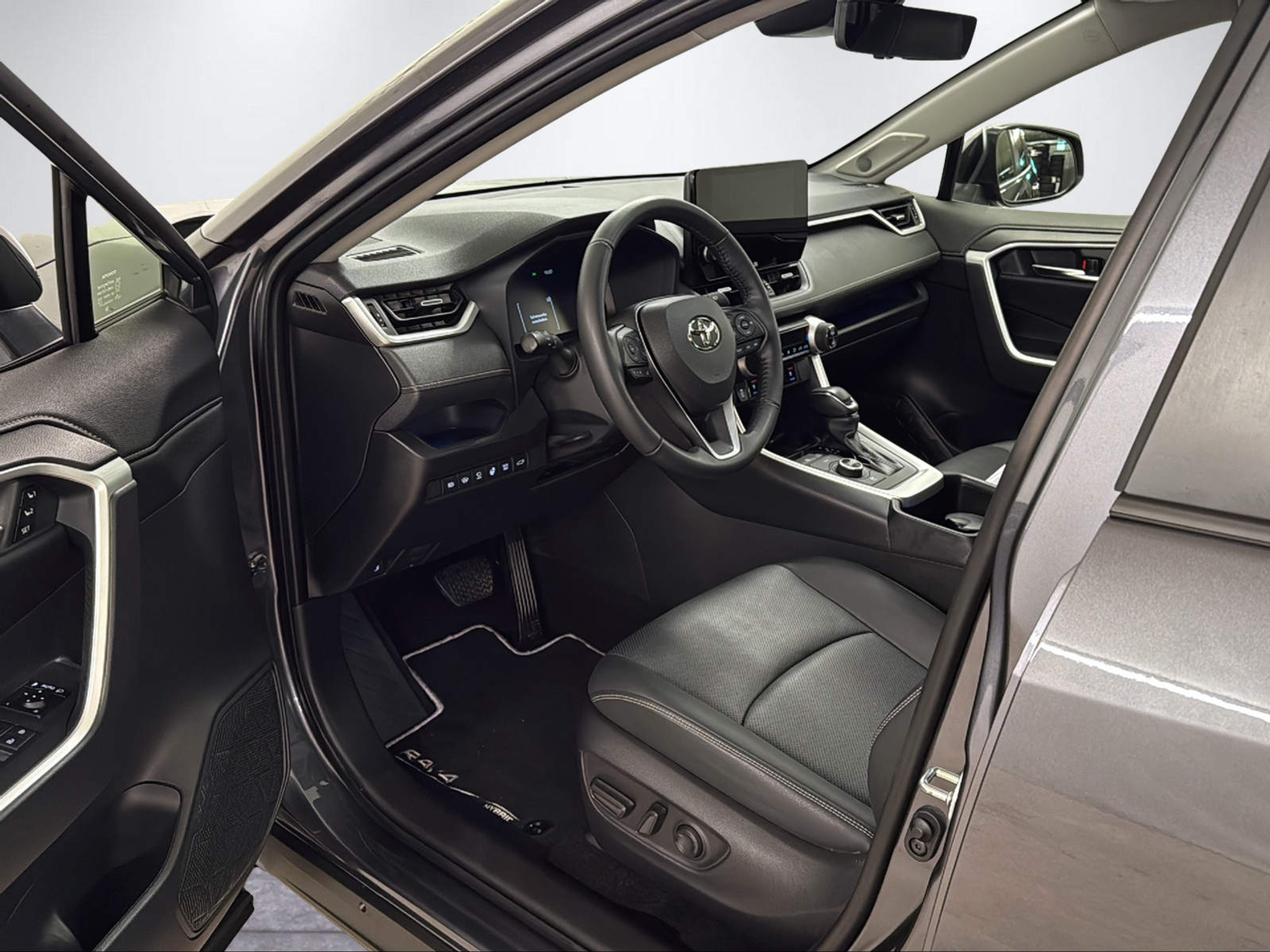 listing desktop thumbnail image 13