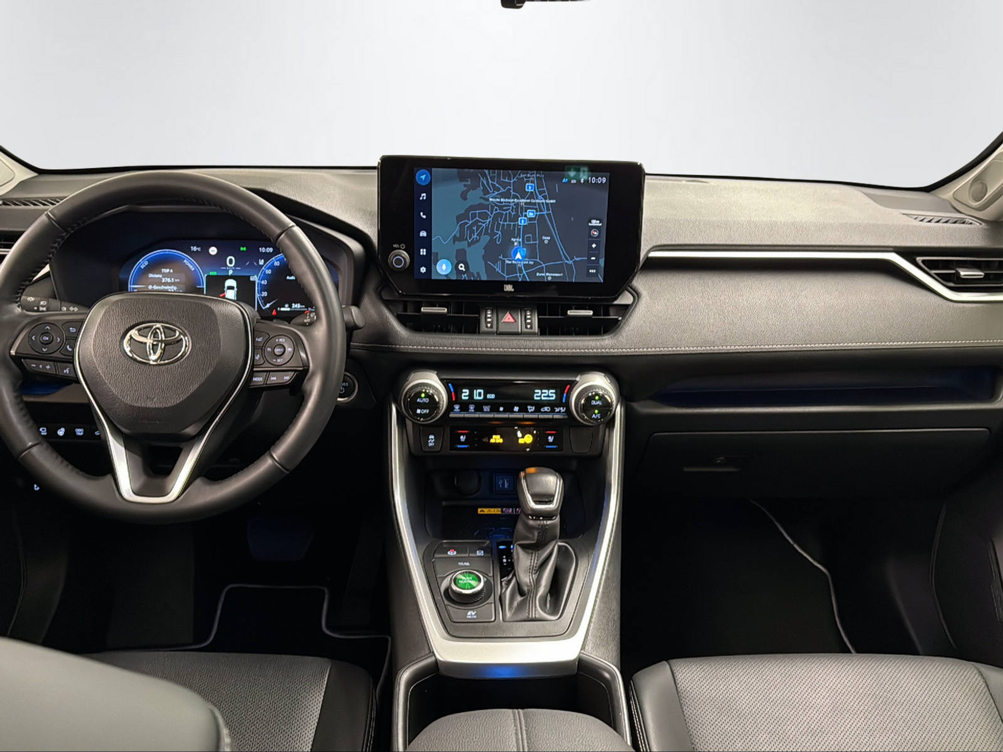 listing desktop thumbnail image 11