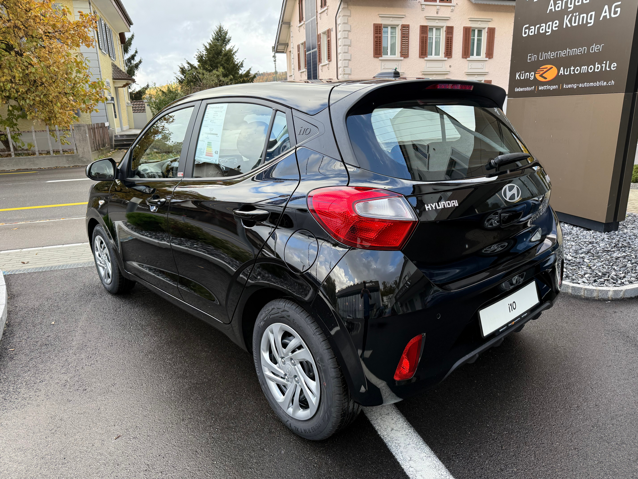 listing desktop thumbnail image 6