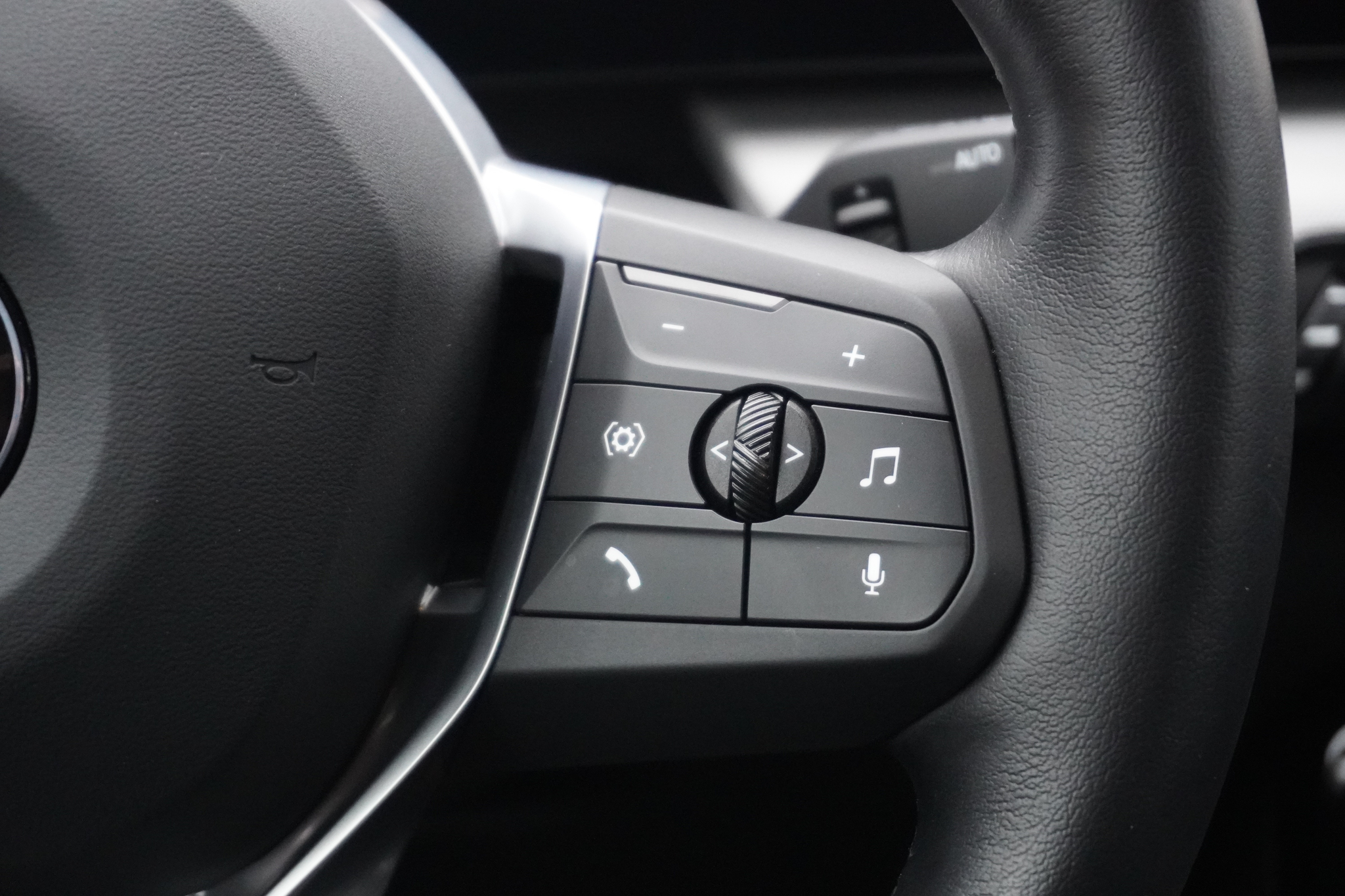 listing desktop thumbnail image 16