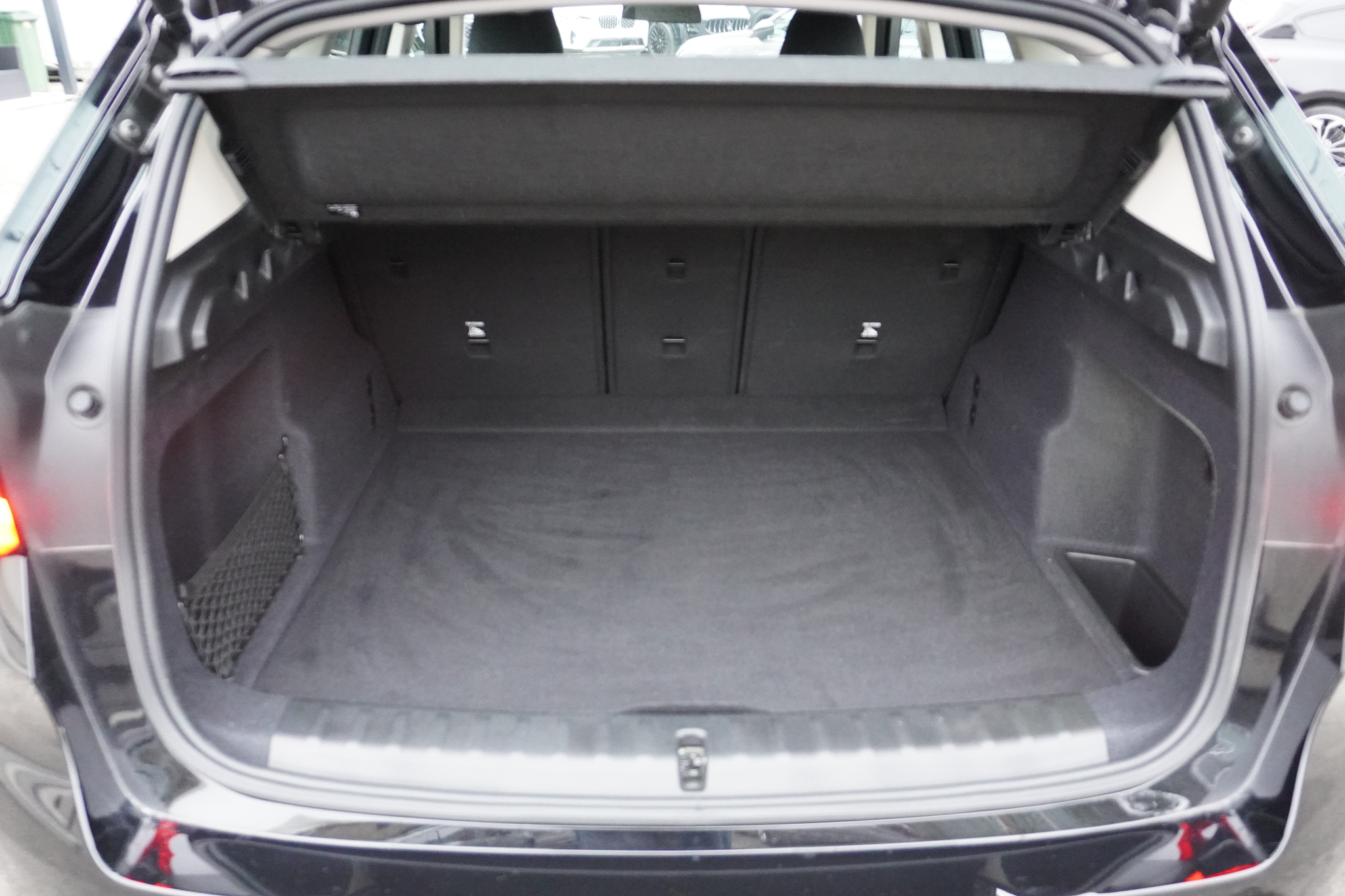 listing desktop thumbnail image 9