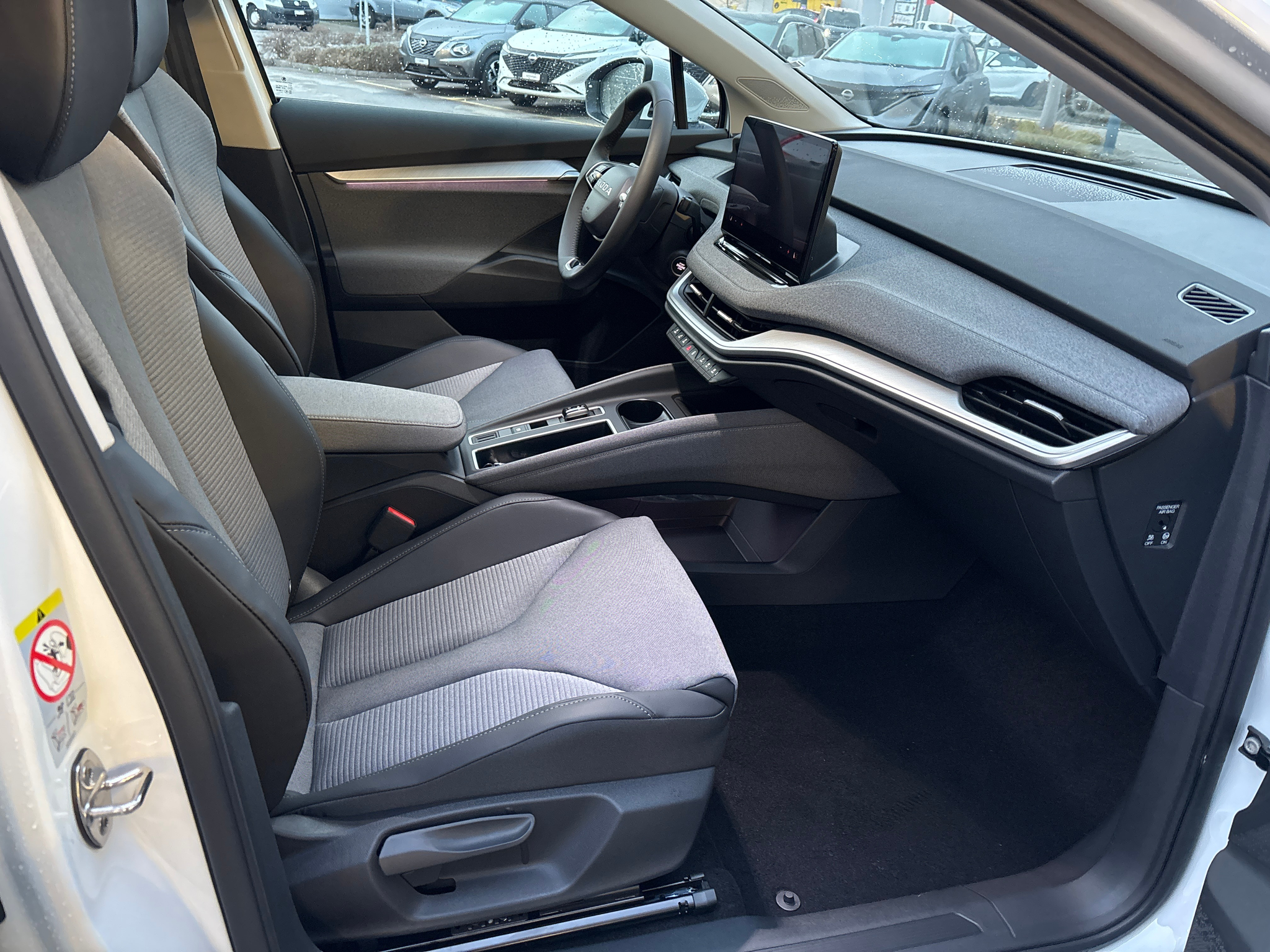 listing desktop thumbnail image 14