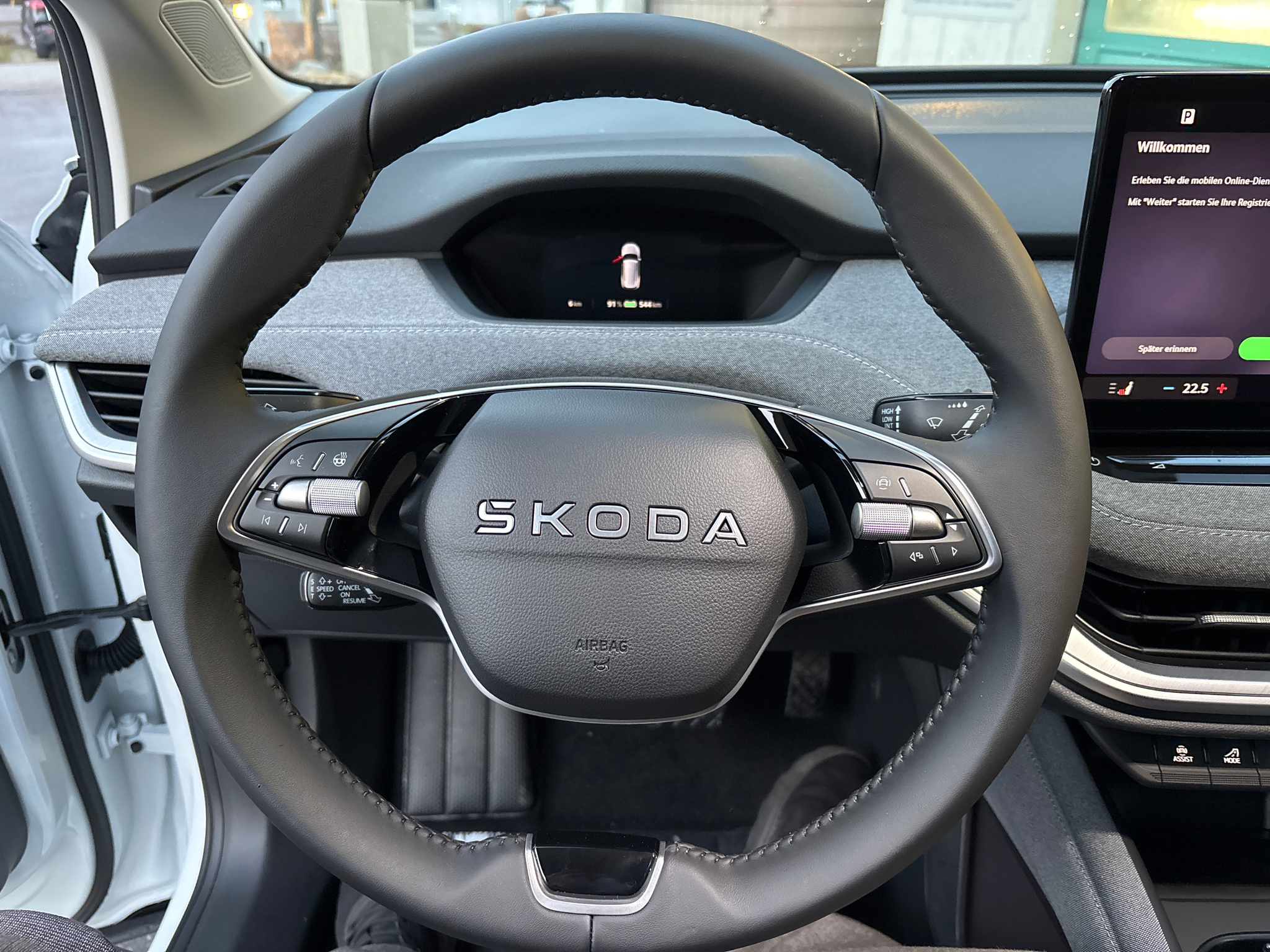 listing desktop thumbnail image 11