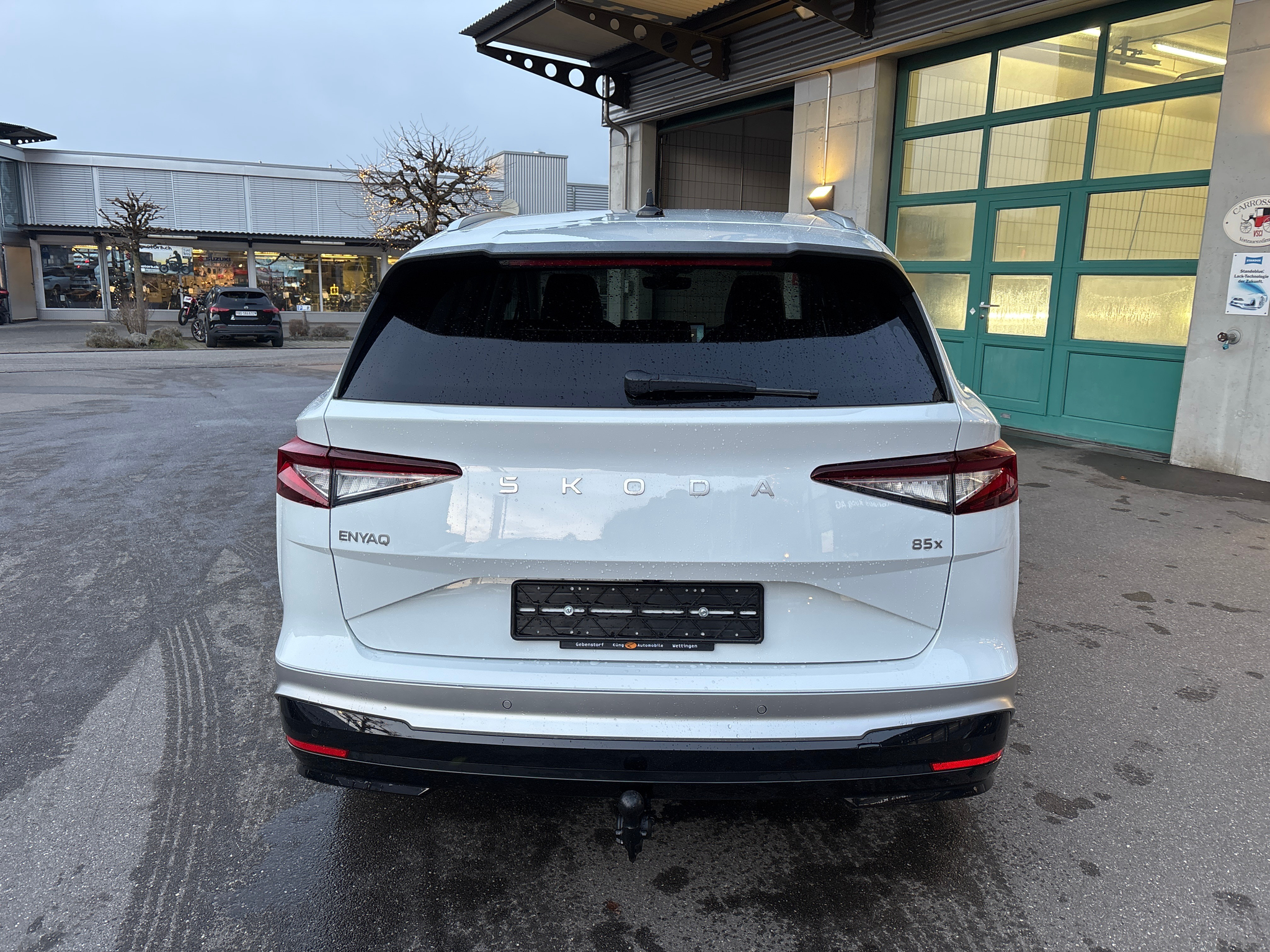 listing desktop thumbnail image 6